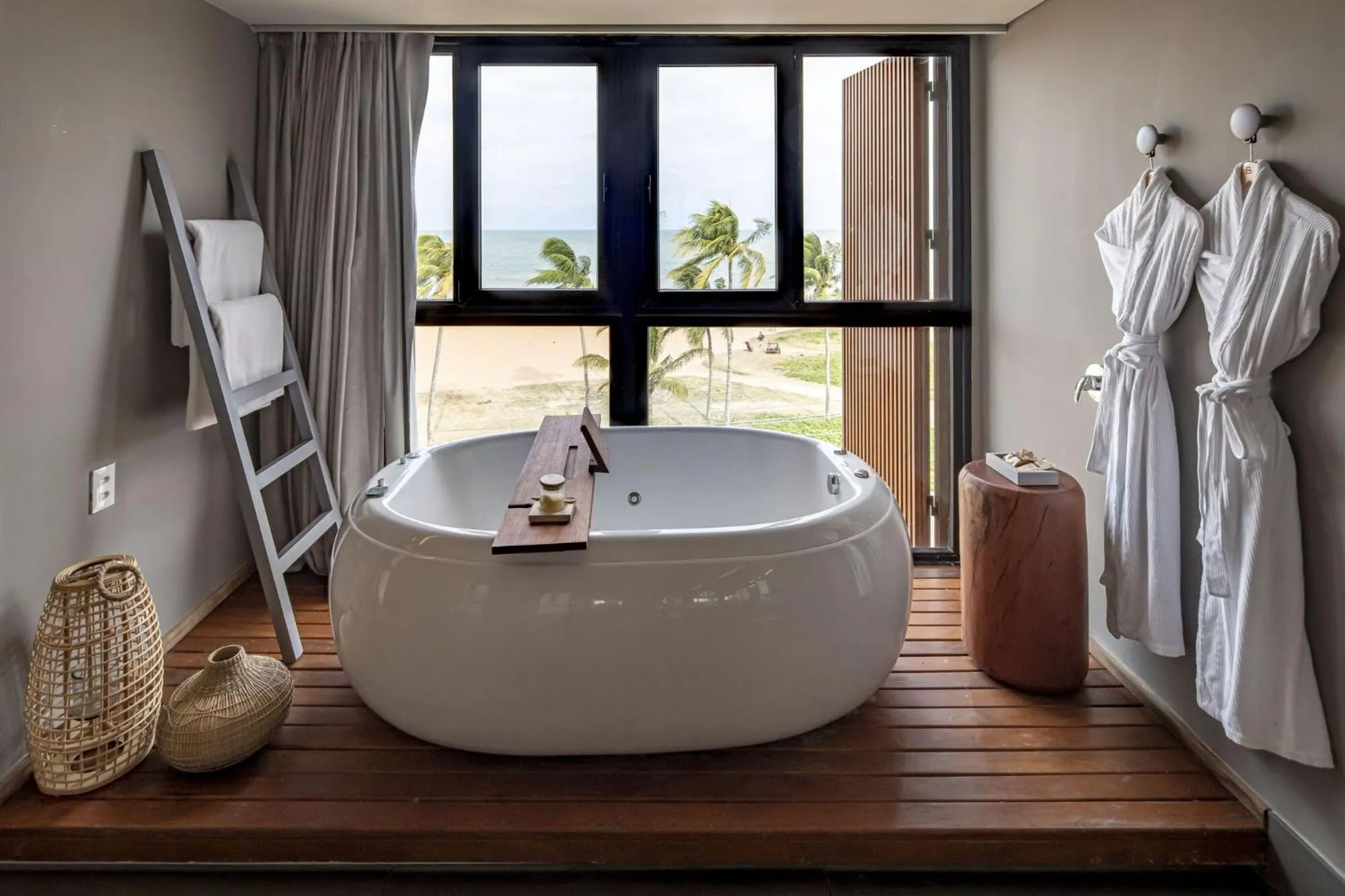 Hot Tub in BA'RA Hotel