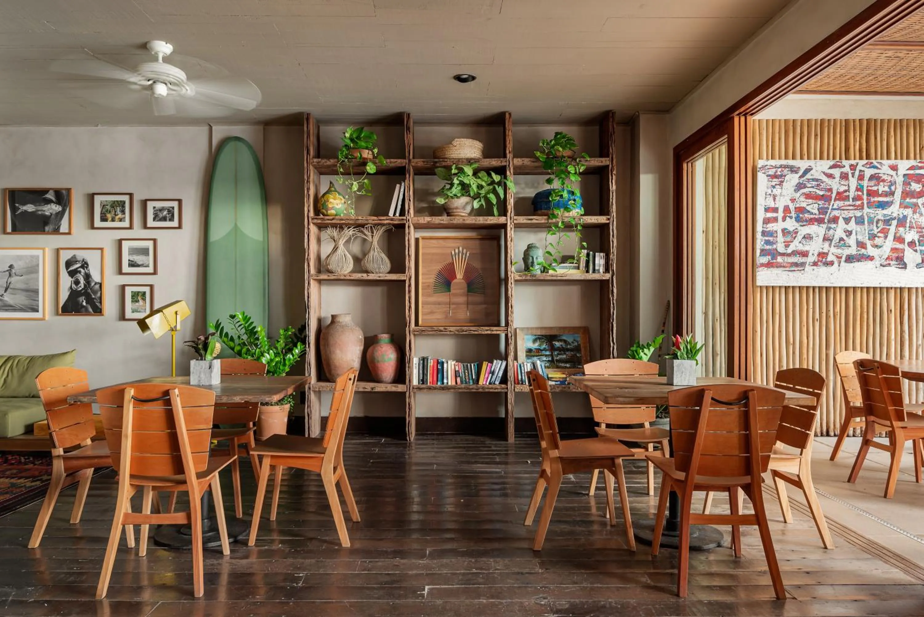 Restaurant/places to eat in Barracuda Boutique