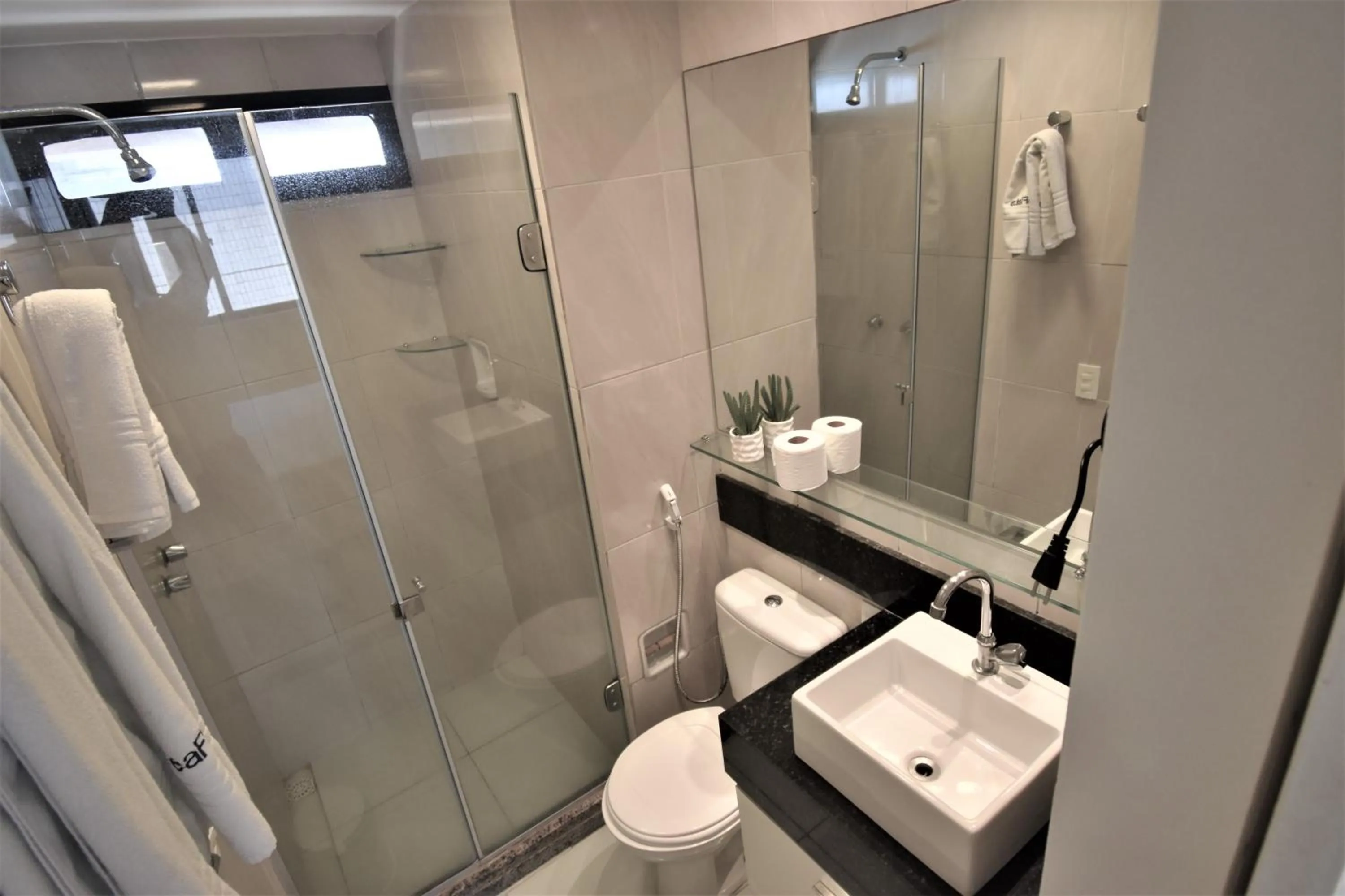 Shower in Seaflats - Meireles - Villa Costeira