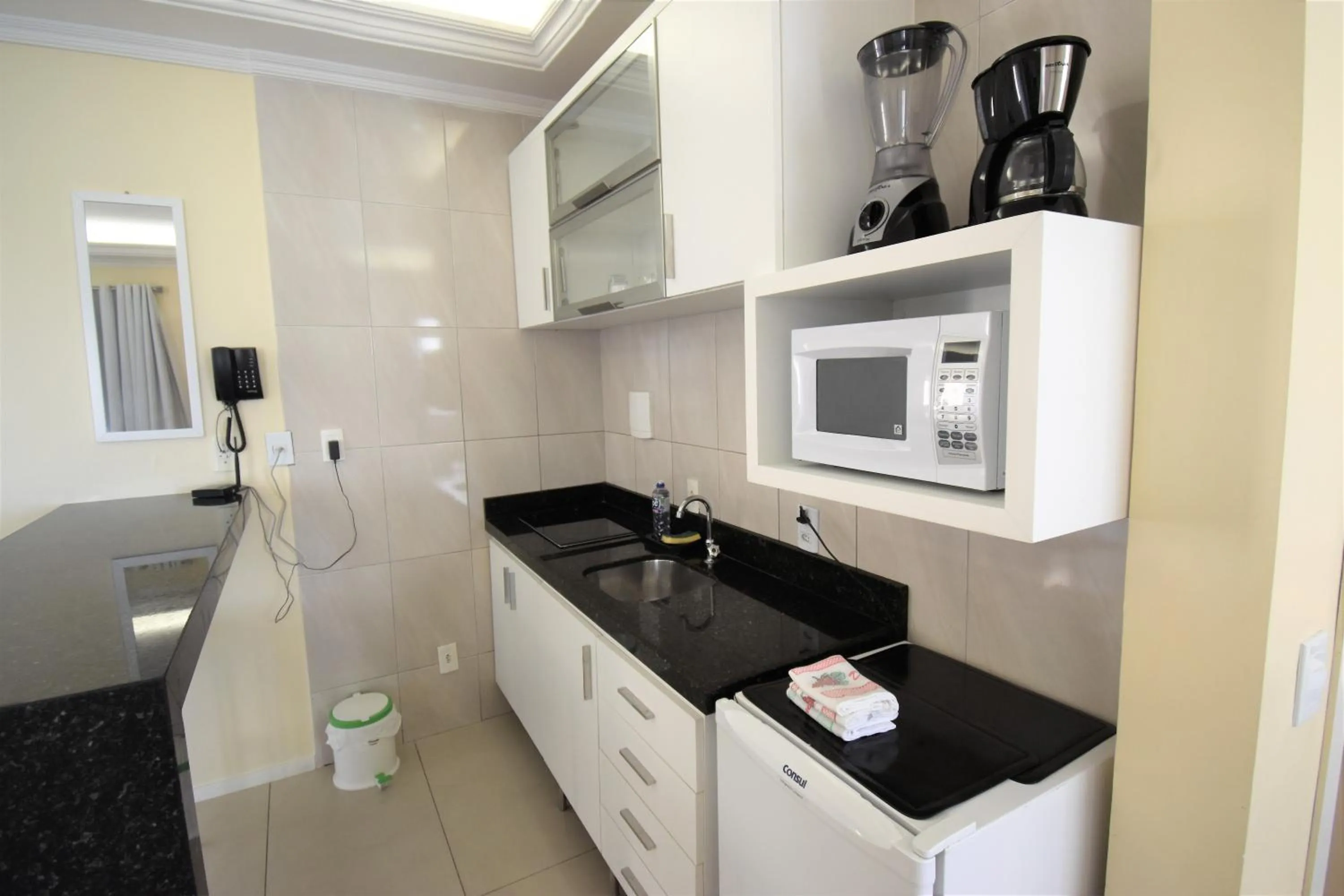 Kitchen or kitchenette in Seaflats - Meireles - Villa Costeira