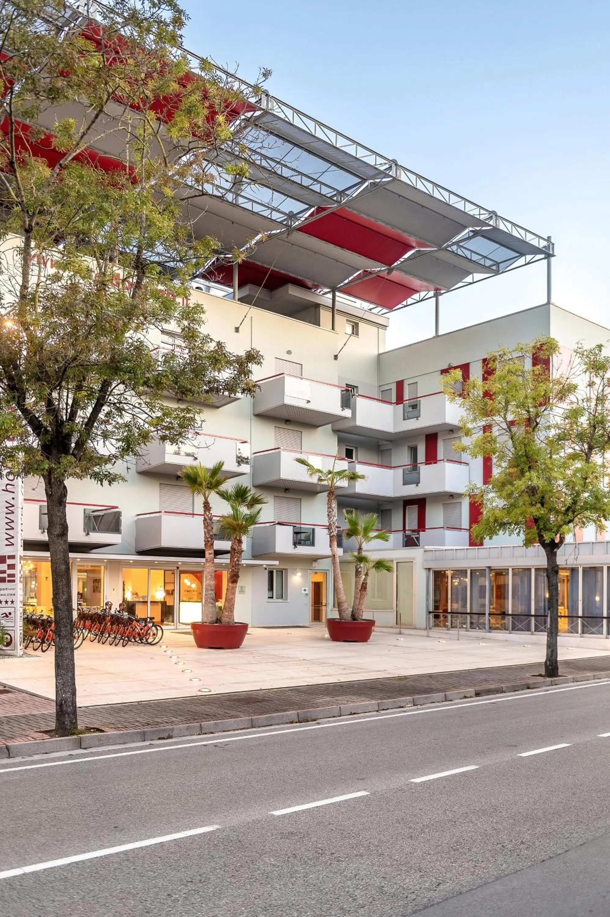 Property building in Domino Suite Hotel & Residence