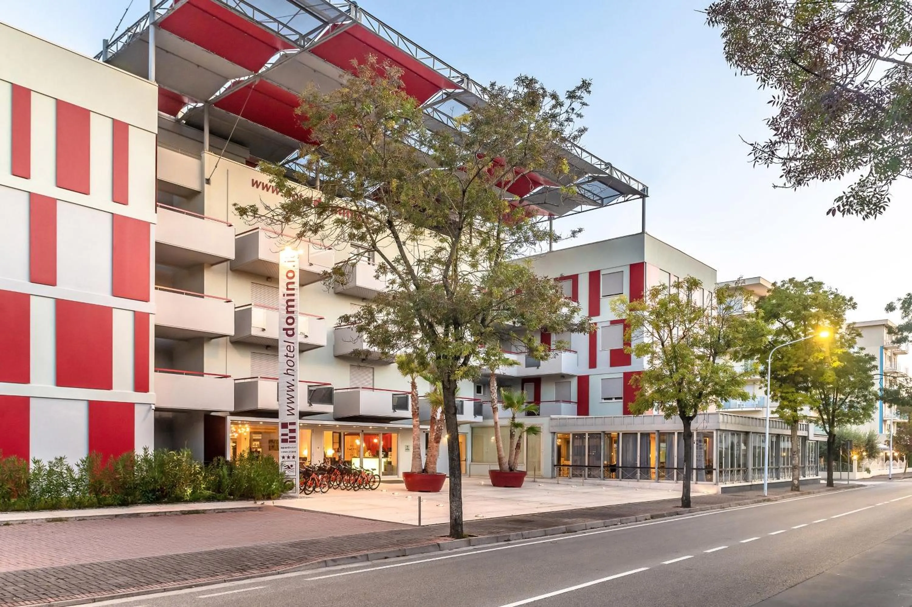 Property building in Domino Suite Hotel & Residence