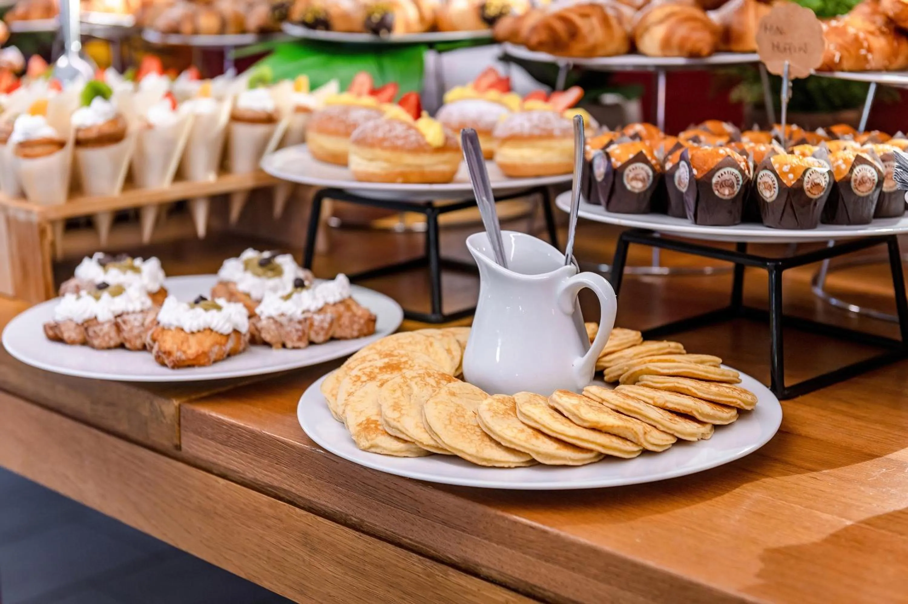 Buffet breakfast in Domino Suite Hotel & Residence