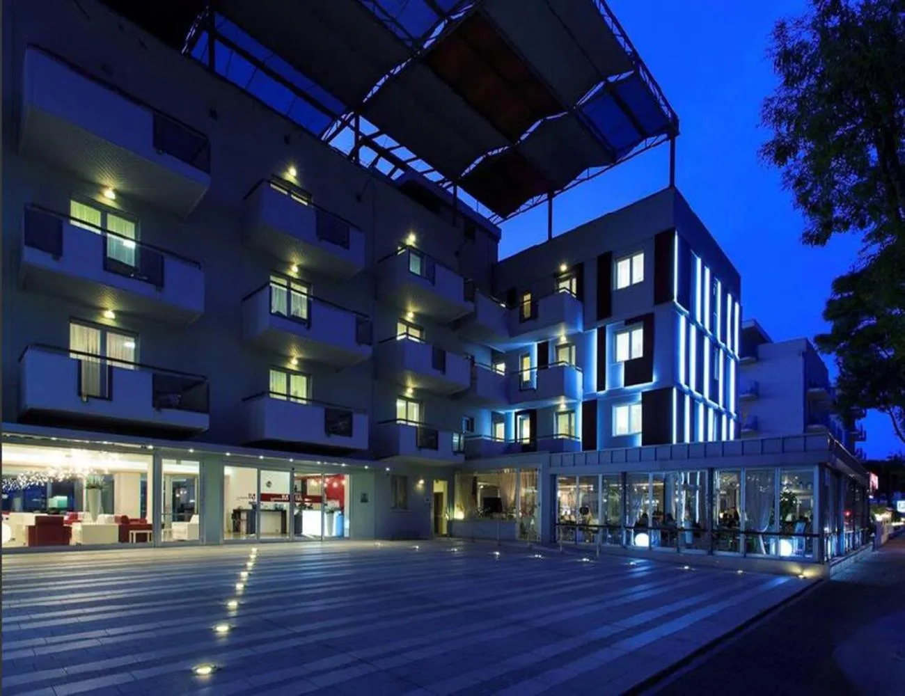 Property building in Domino Suite Hotel & Residence