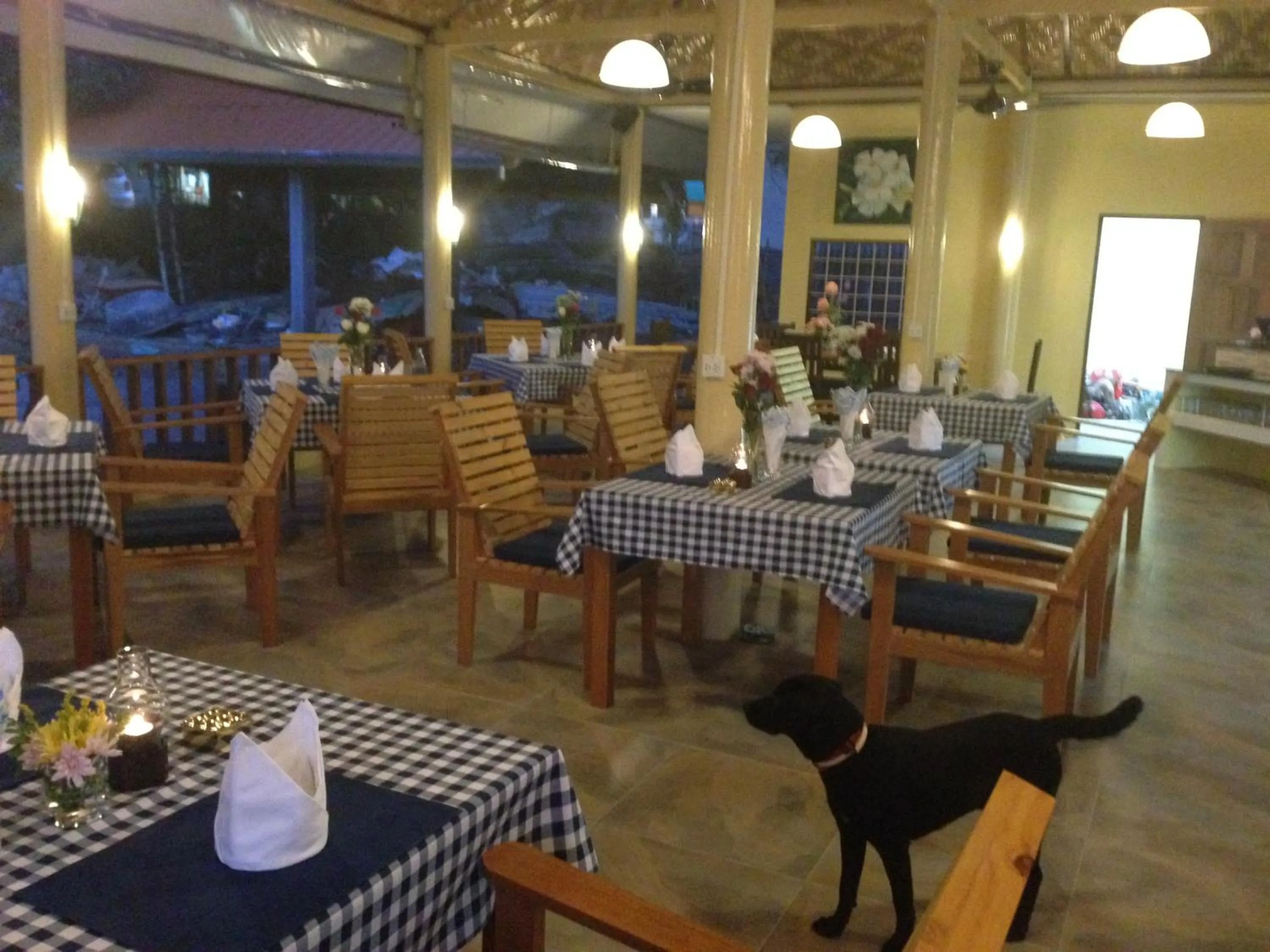 Restaurant/places to eat in Flower Paradise Bungalows & Swiss Restaurant Roestiland