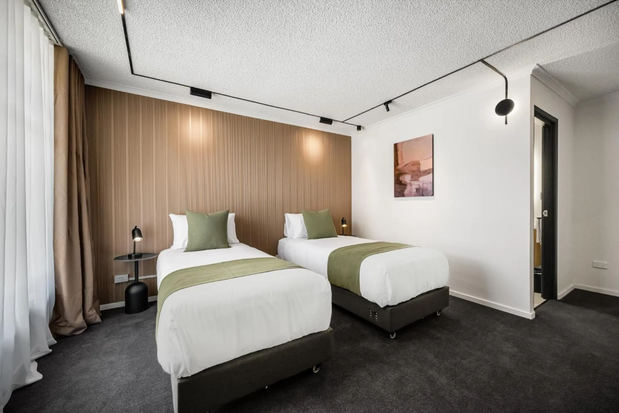 Bed in Innova Motel Warrnambool