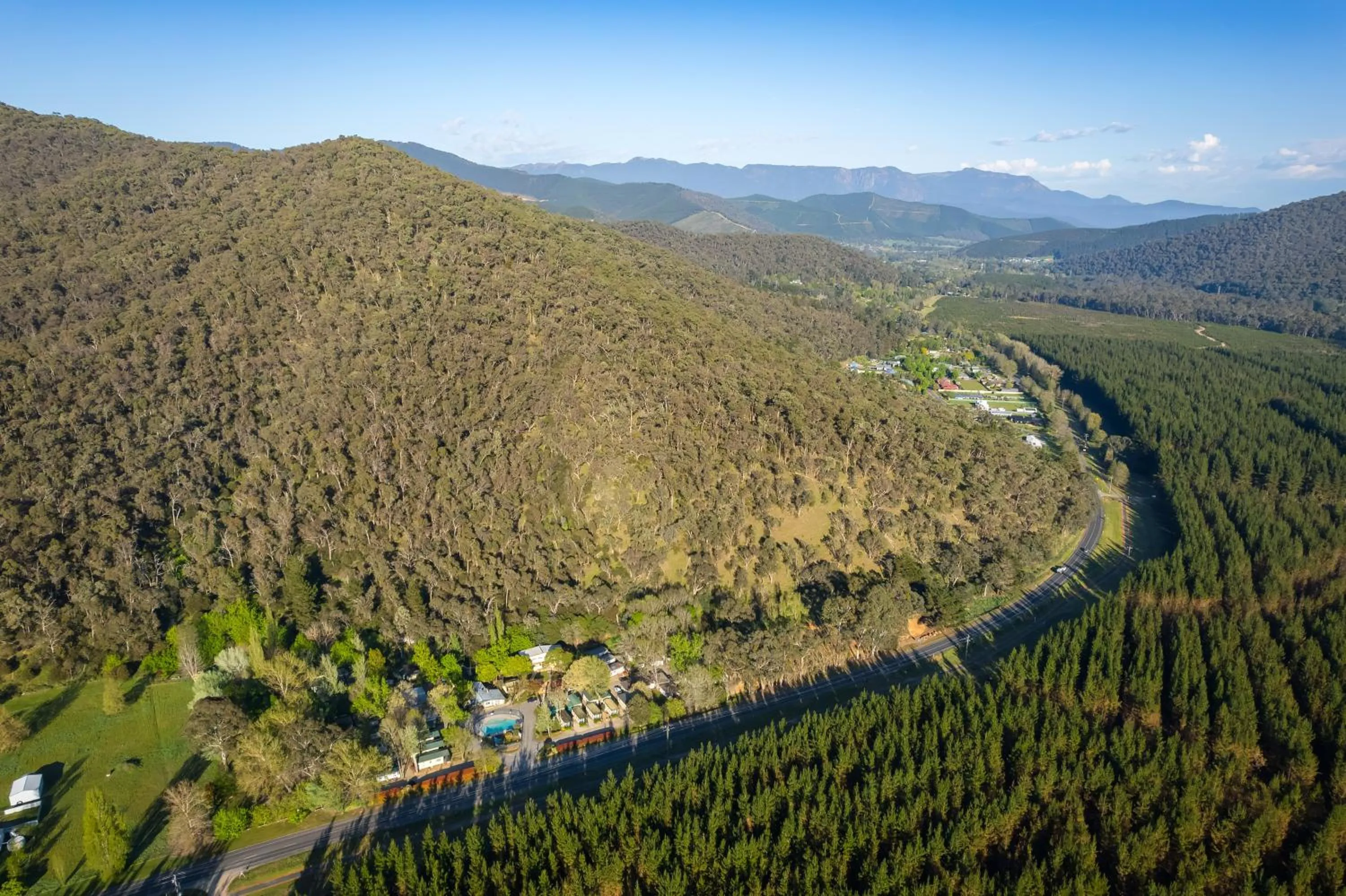 Neighbourhood in Bright Accommodation Park