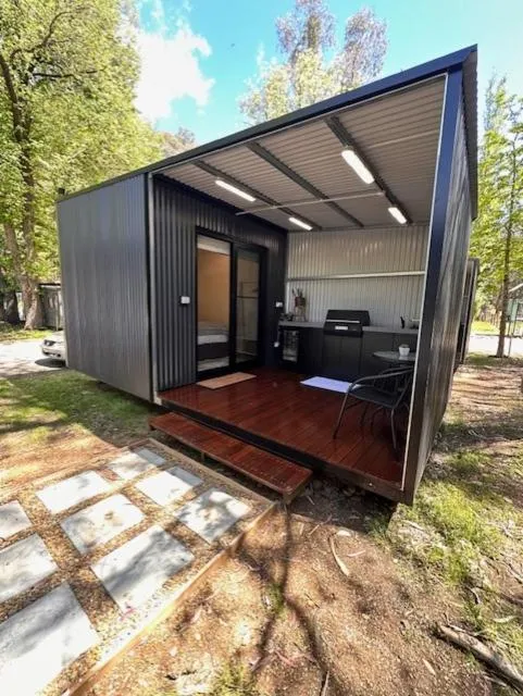 Bright Accommodation Park