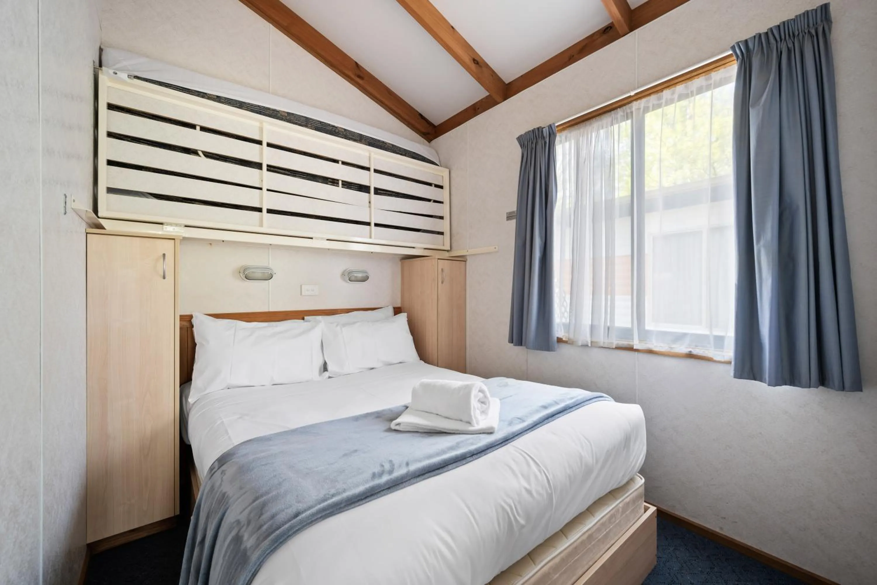Bedroom, Bed in Bright Accommodation Park