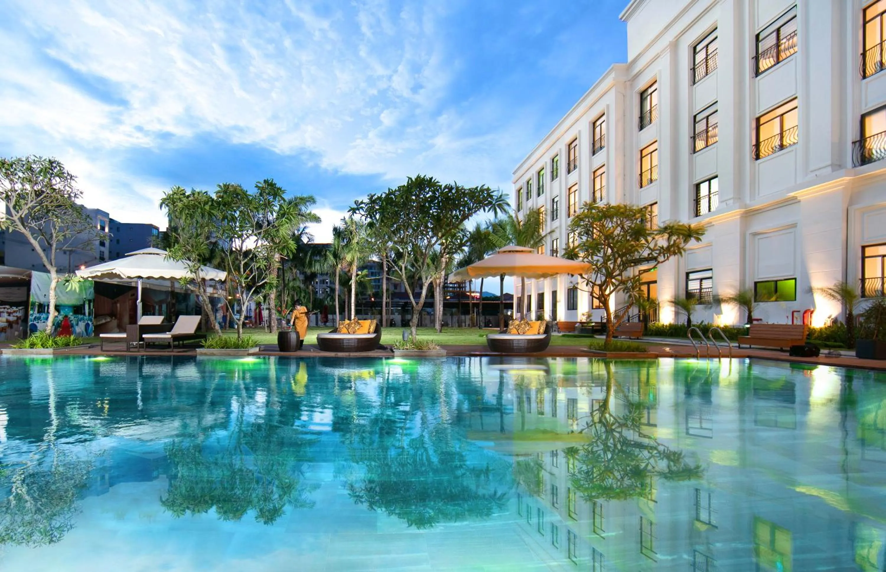 Swimming pool in Nesta Hotel Da Nang
