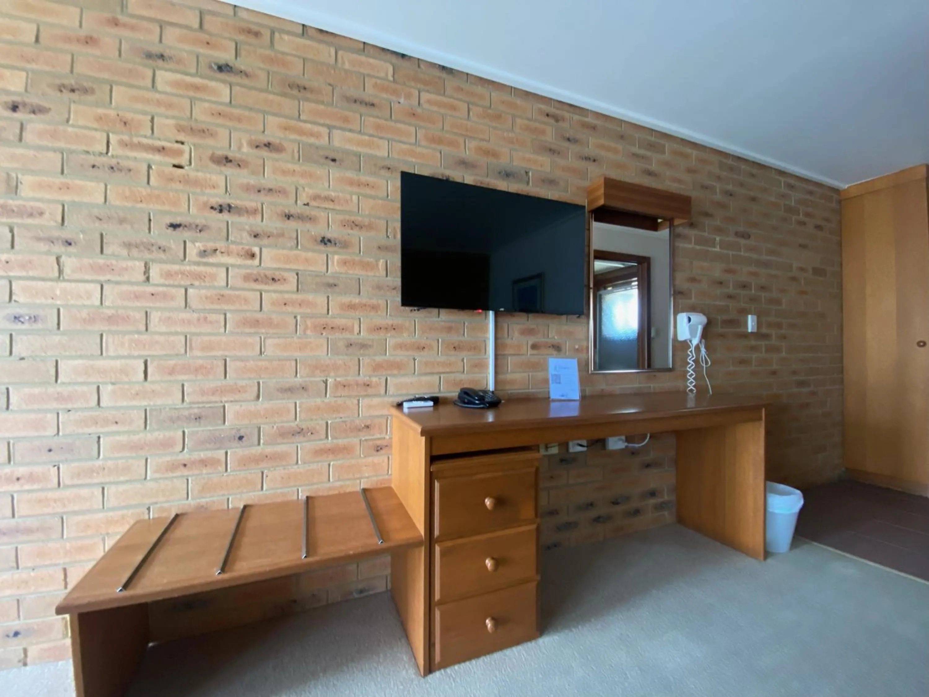 Quays Motel San Remo