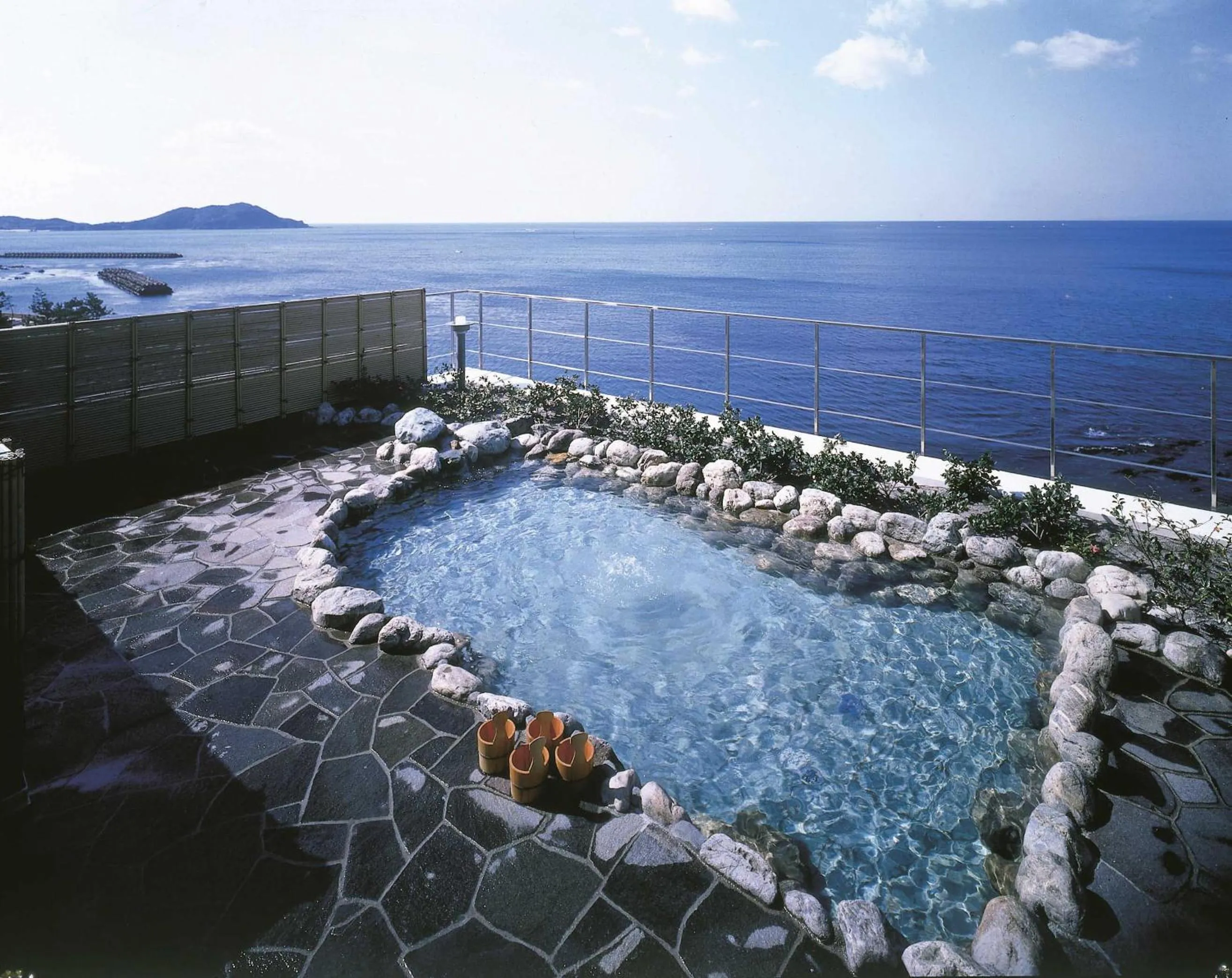 Tabinoyado Ushionoakari Geiboso