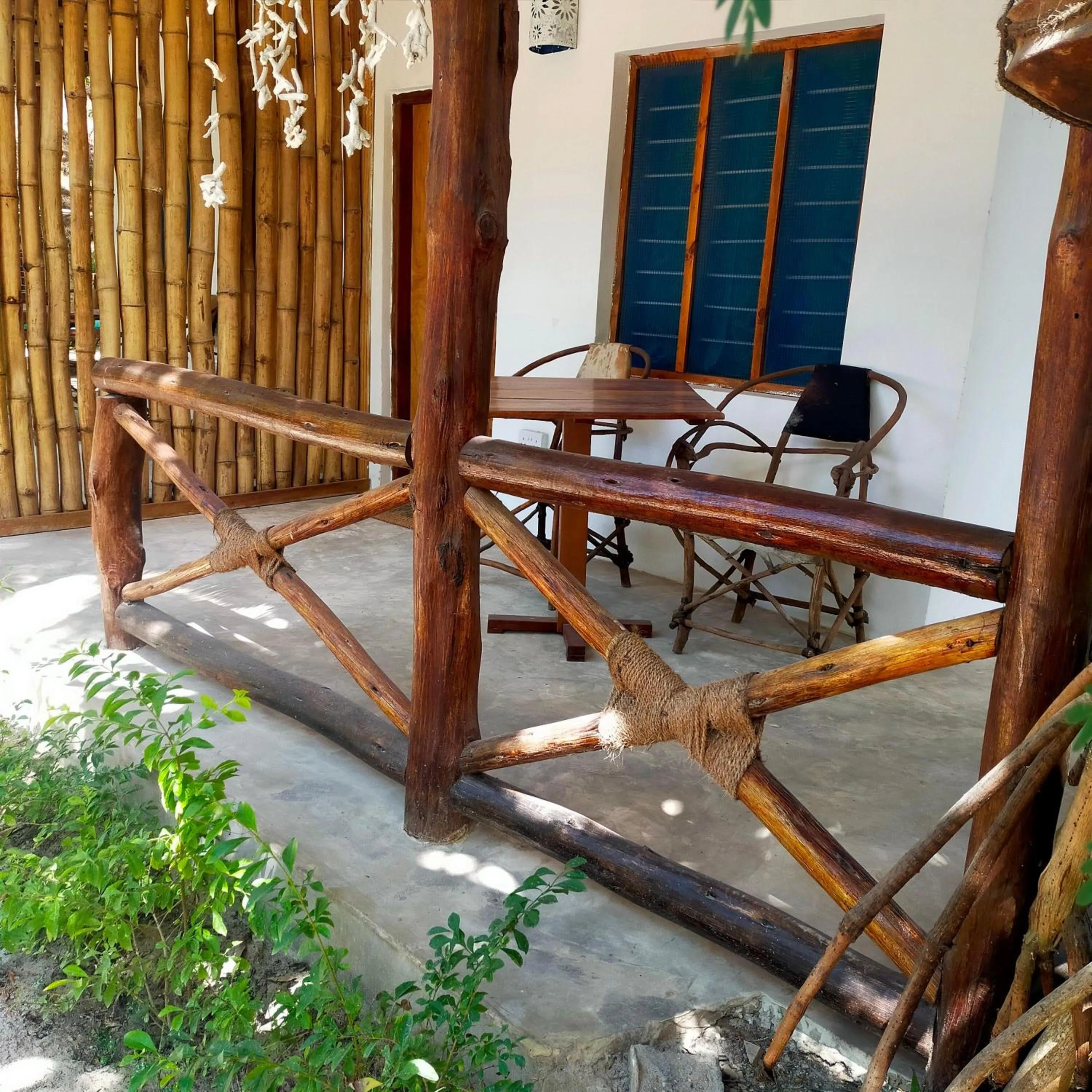 Shower in Eden Paradise