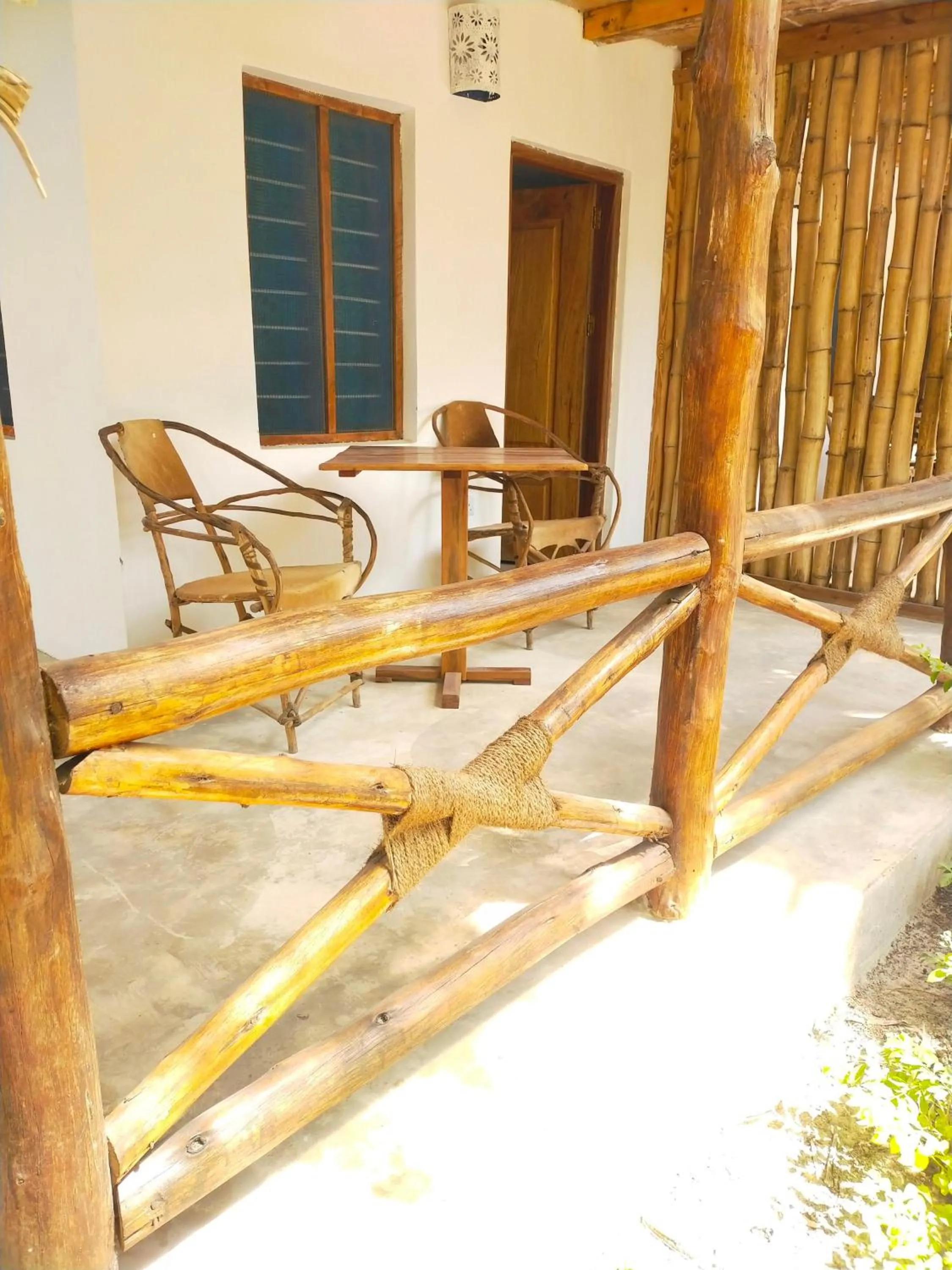 Shower in Eden Paradise