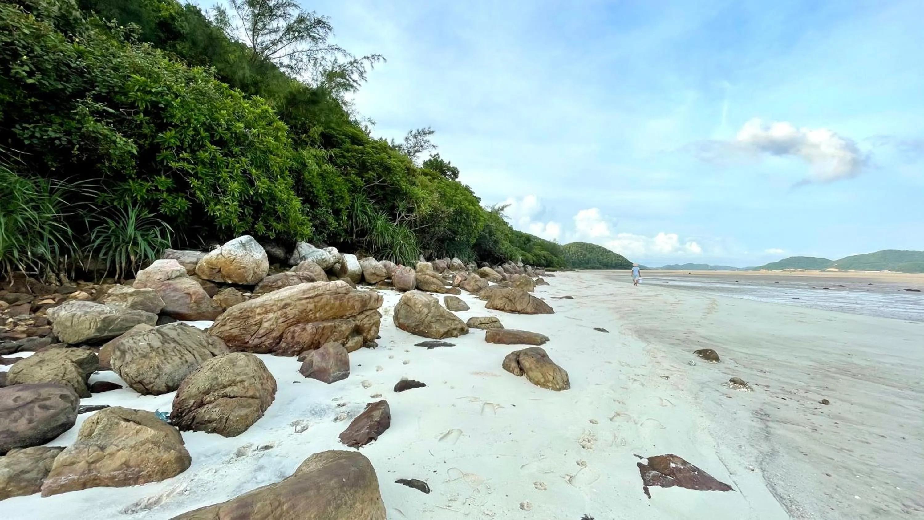 Beach in PHOENIX MINH CHÂU HOTEL