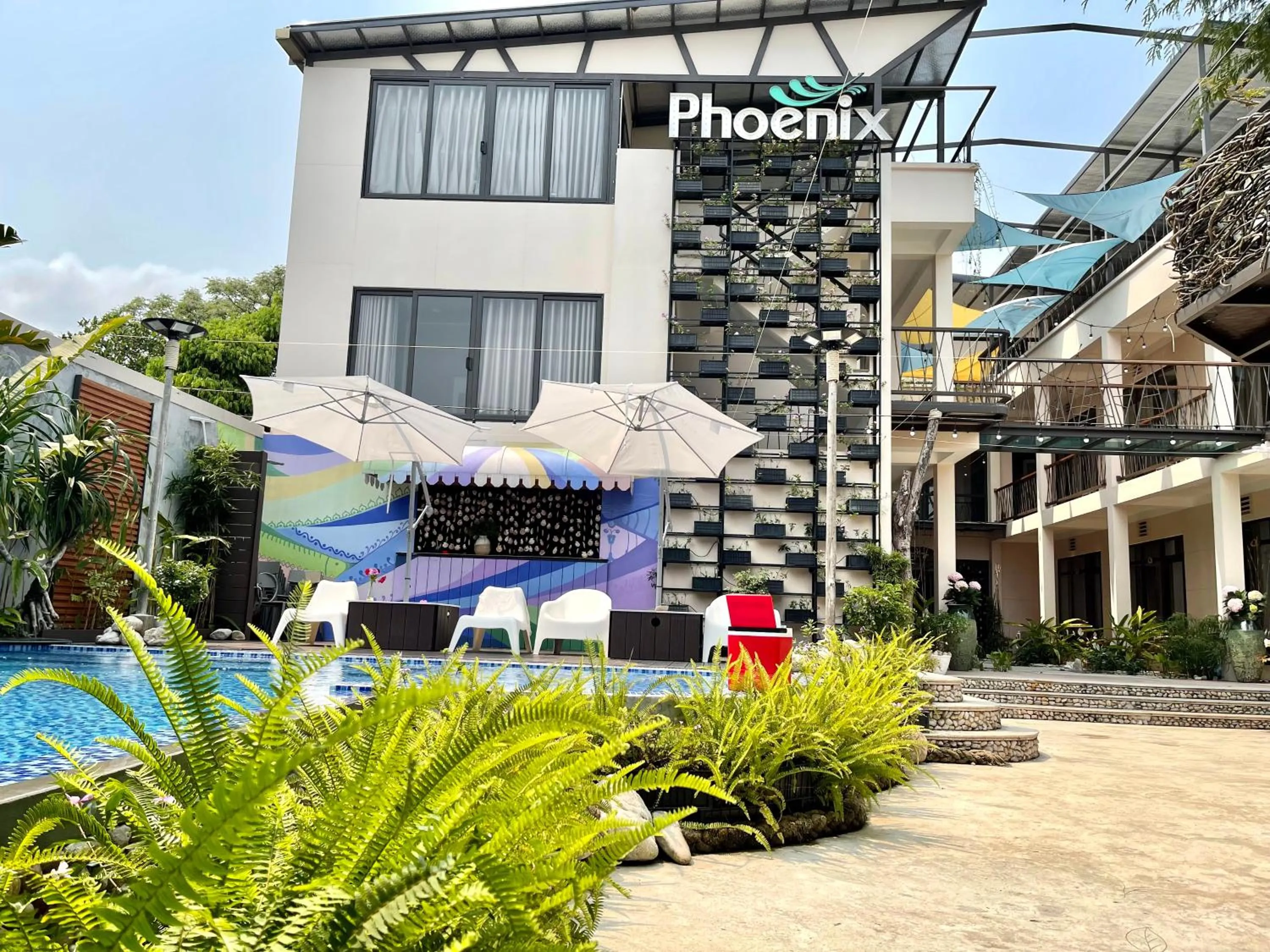 Garden in PHOENIX MINH CHÂU HOTEL