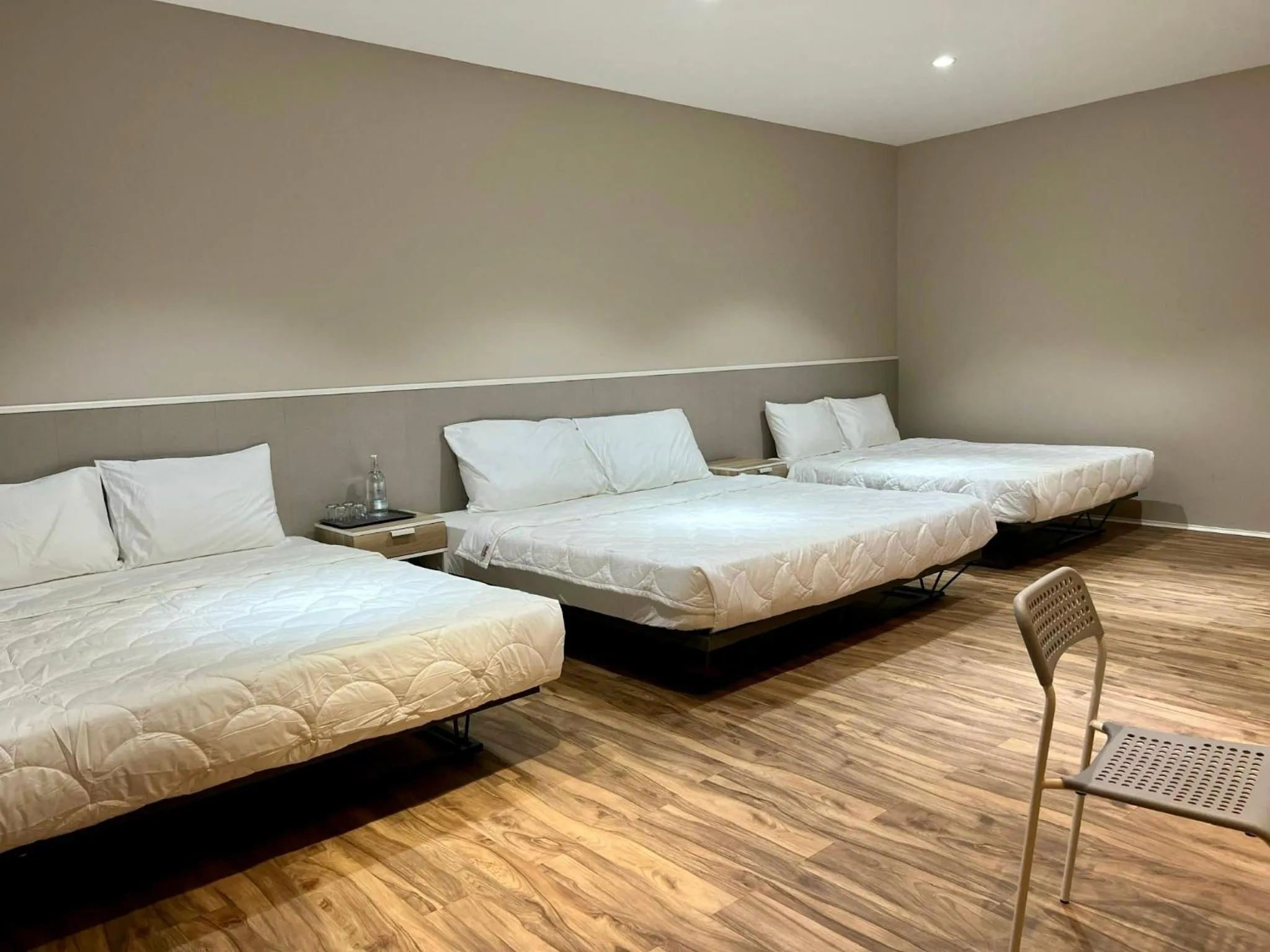 Bed in PHOENIX MINH CHÂU HOTEL