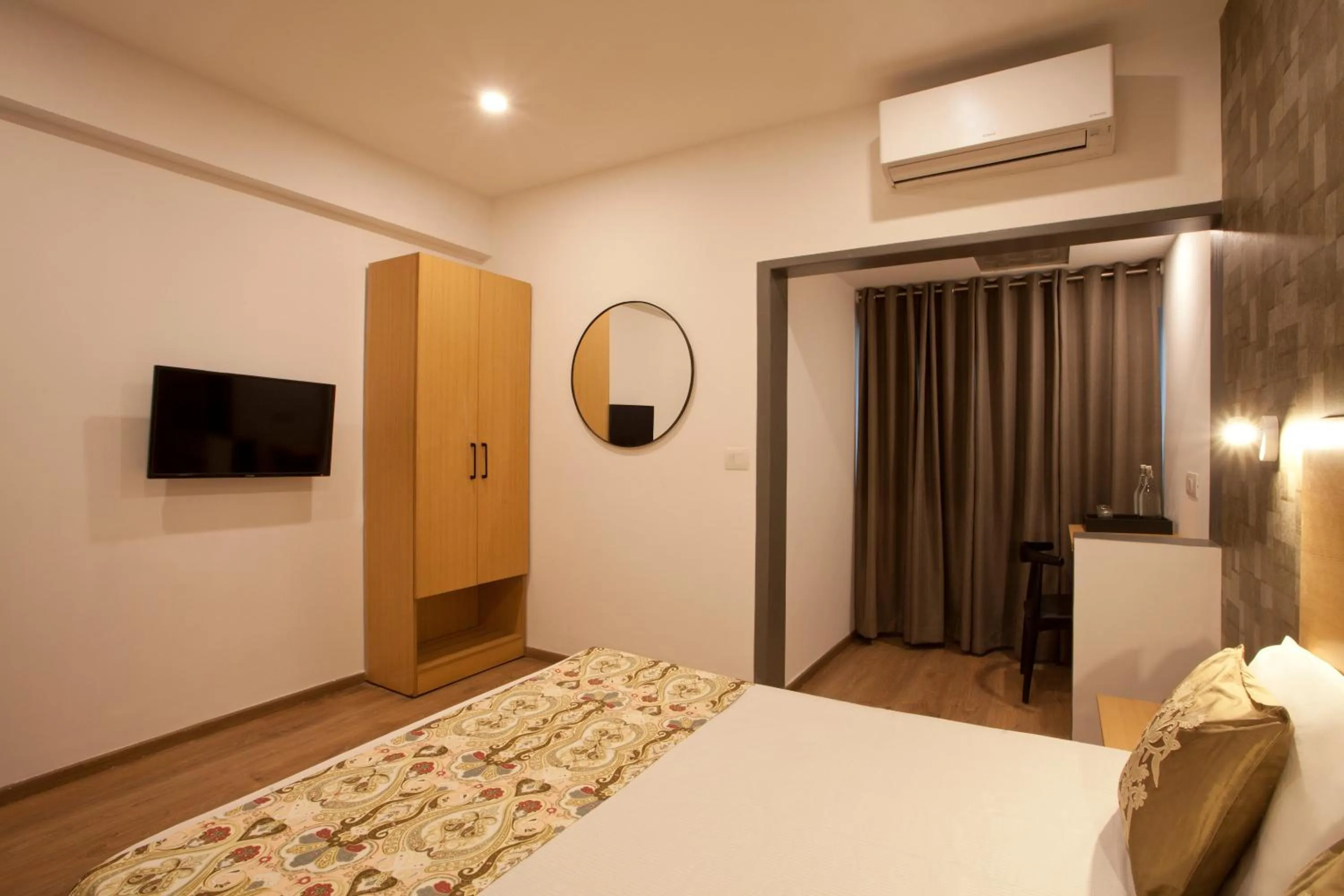 TV and multimedia in Hotel Panchvati Comforts