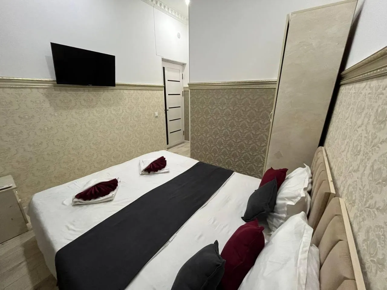 Photo of the whole room in FENIX HOTEL