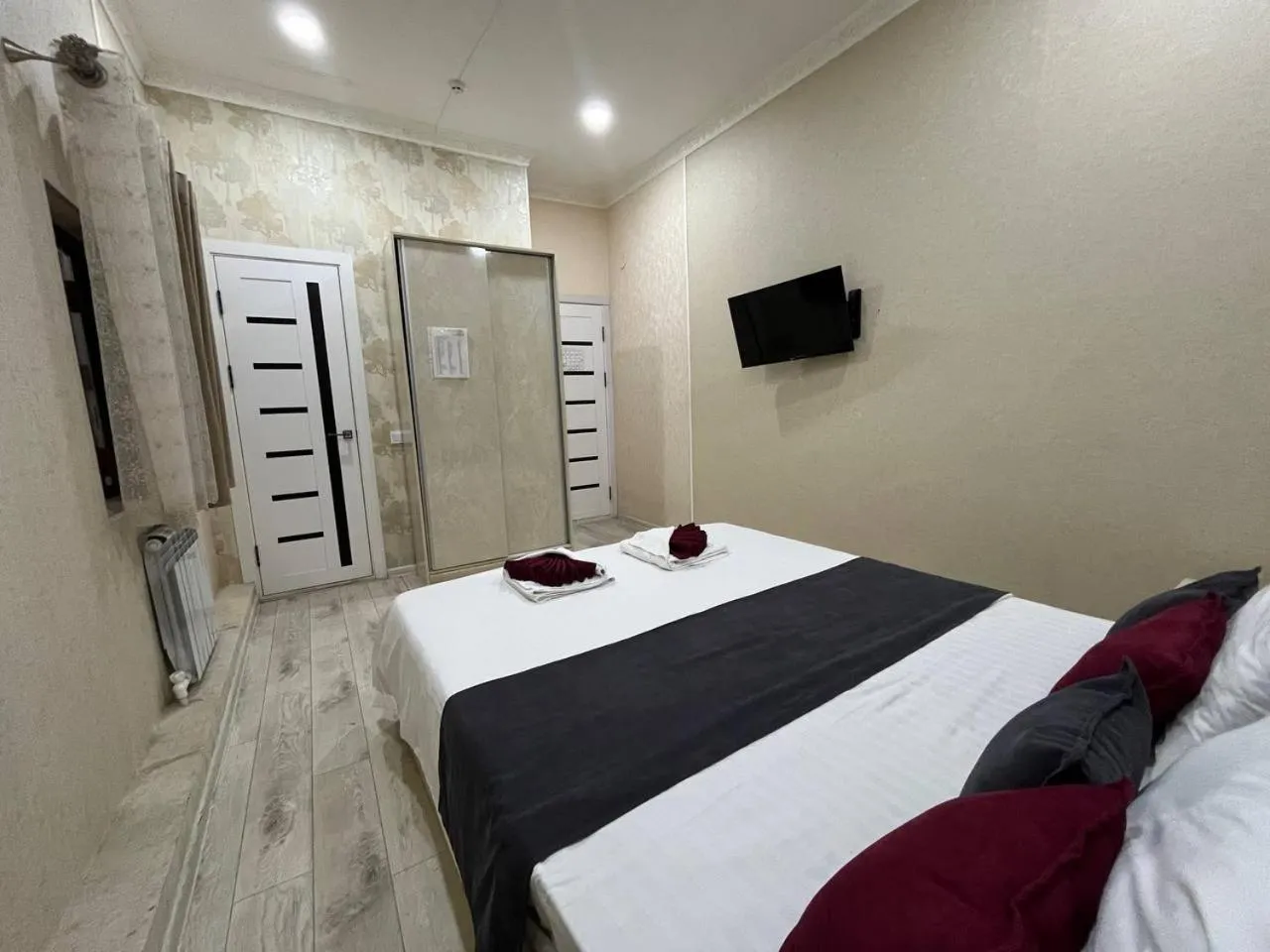 Photo of the whole room in FENIX HOTEL