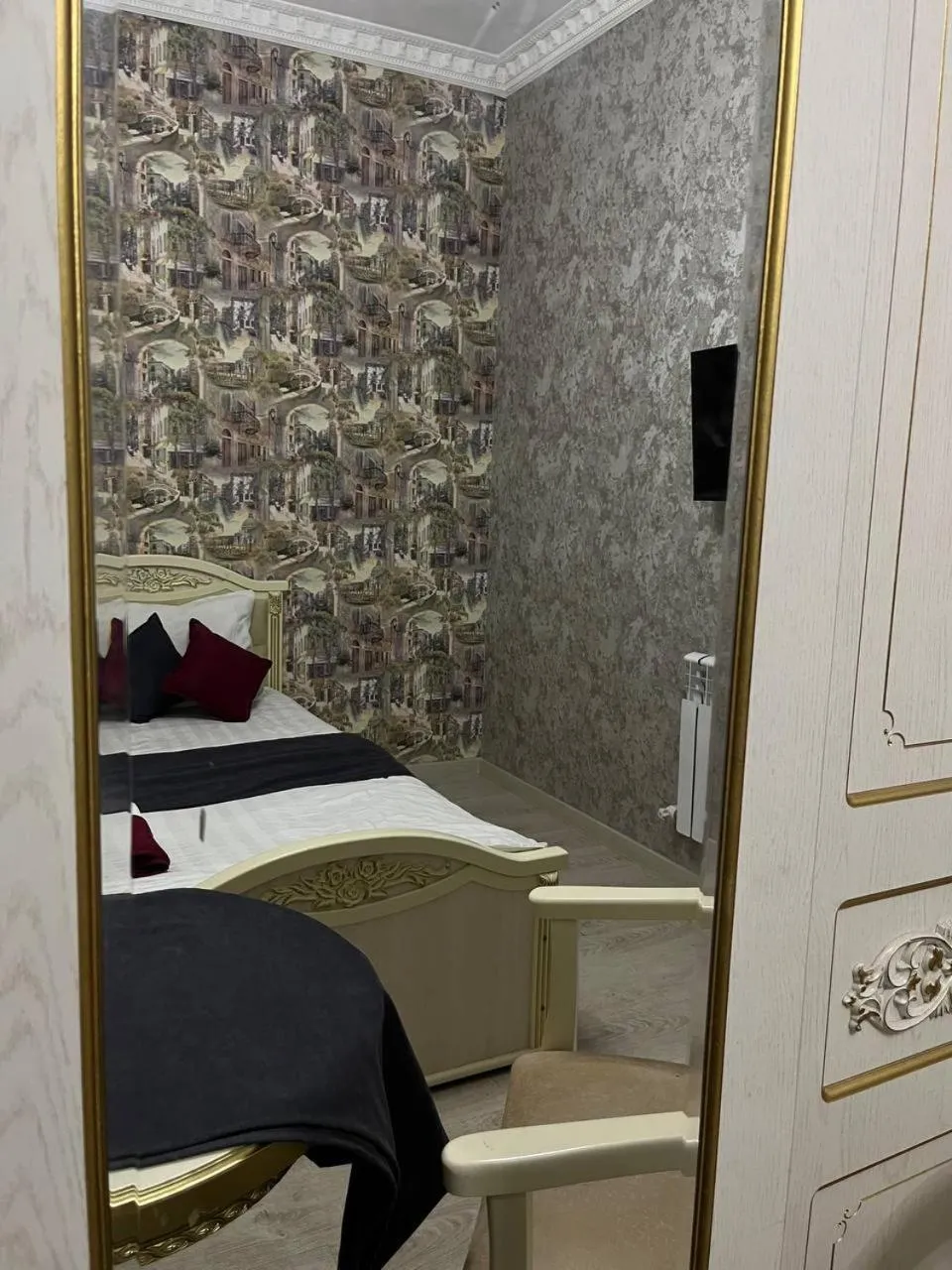 Photo of the whole room in FENIX HOTEL