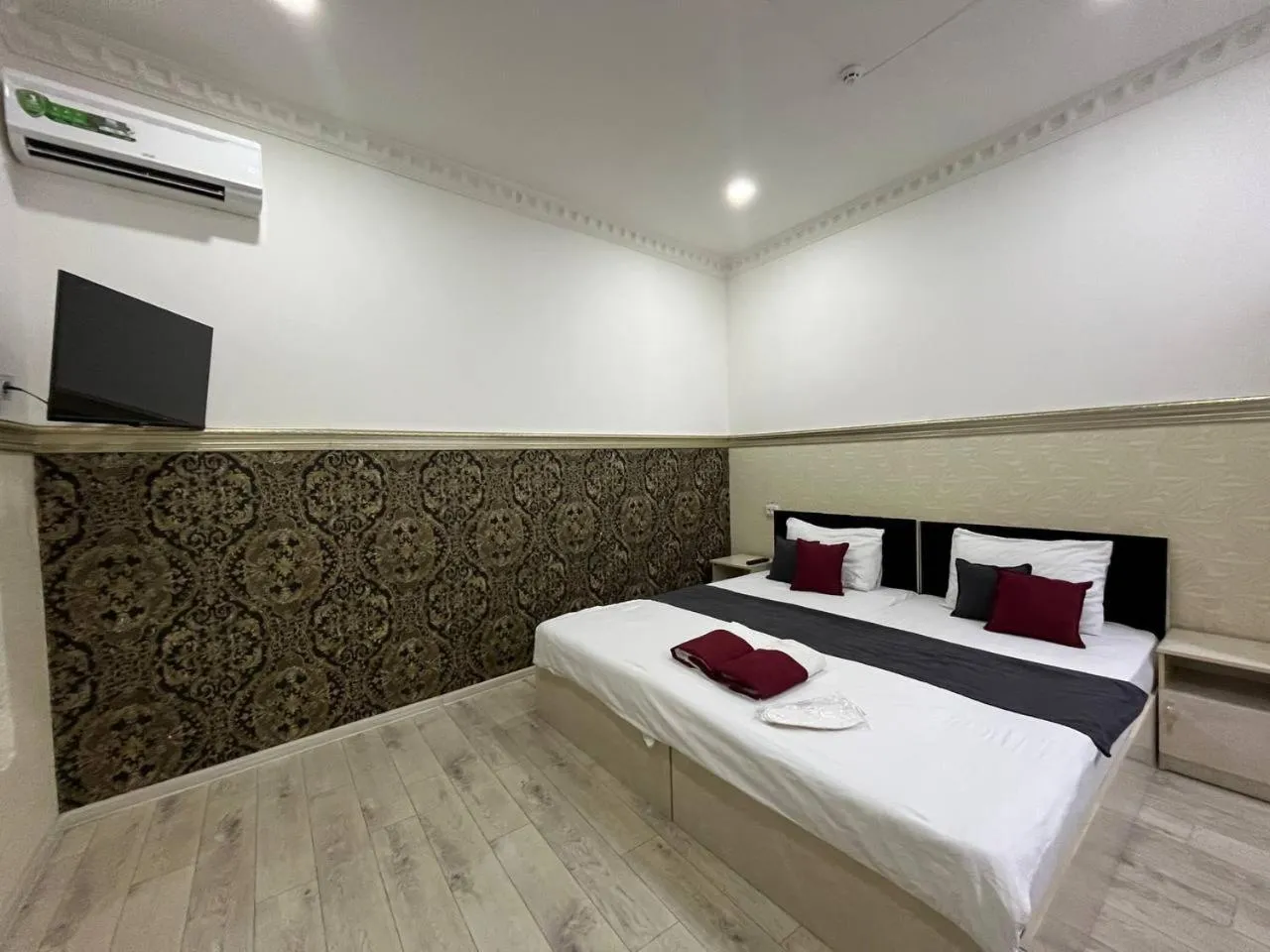 Photo of the whole room in FENIX HOTEL