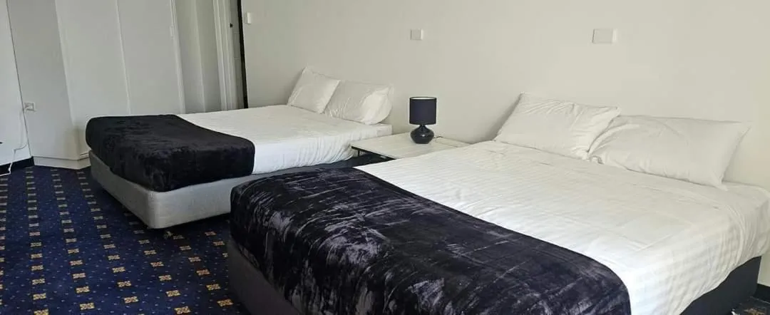 Bed in The Wharf Hotel