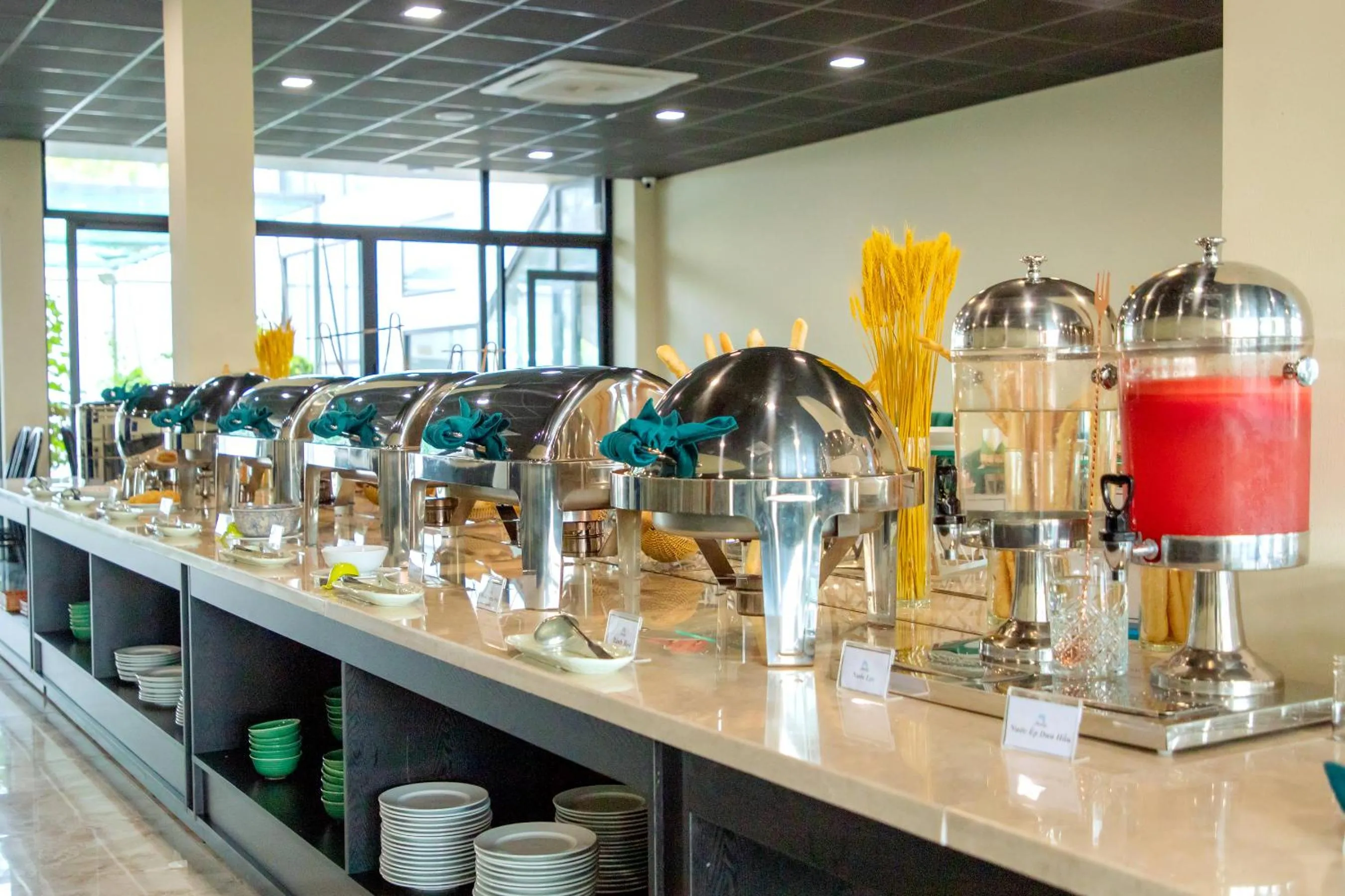 Restaurant/places to eat in Perolas Villas Resort - Ke Ga Bay