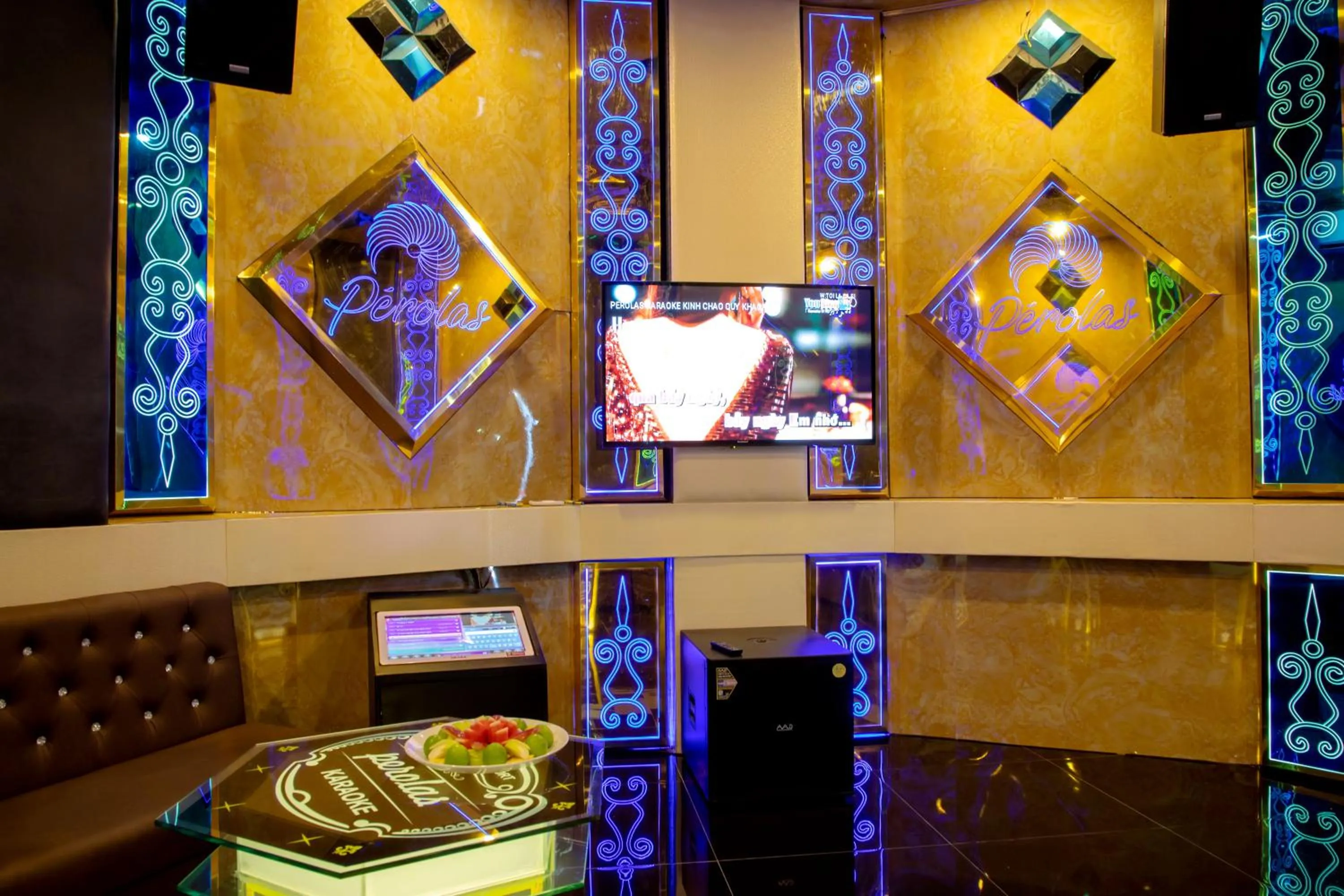 Karaoke in Perolas Villas Resort - Ke Ga Bay