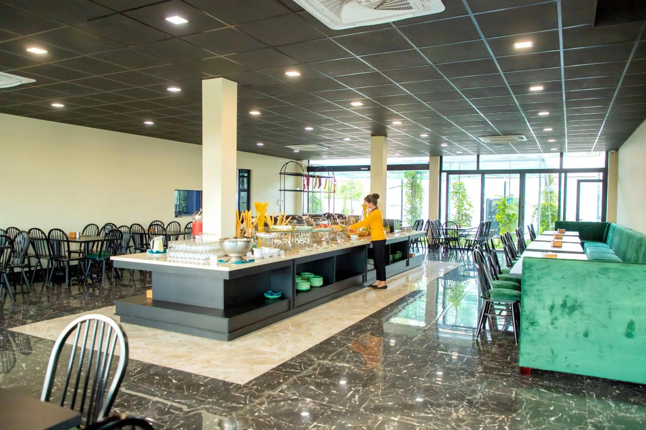 Restaurant/places to eat in Perolas Villas Resort - Ke Ga Bay