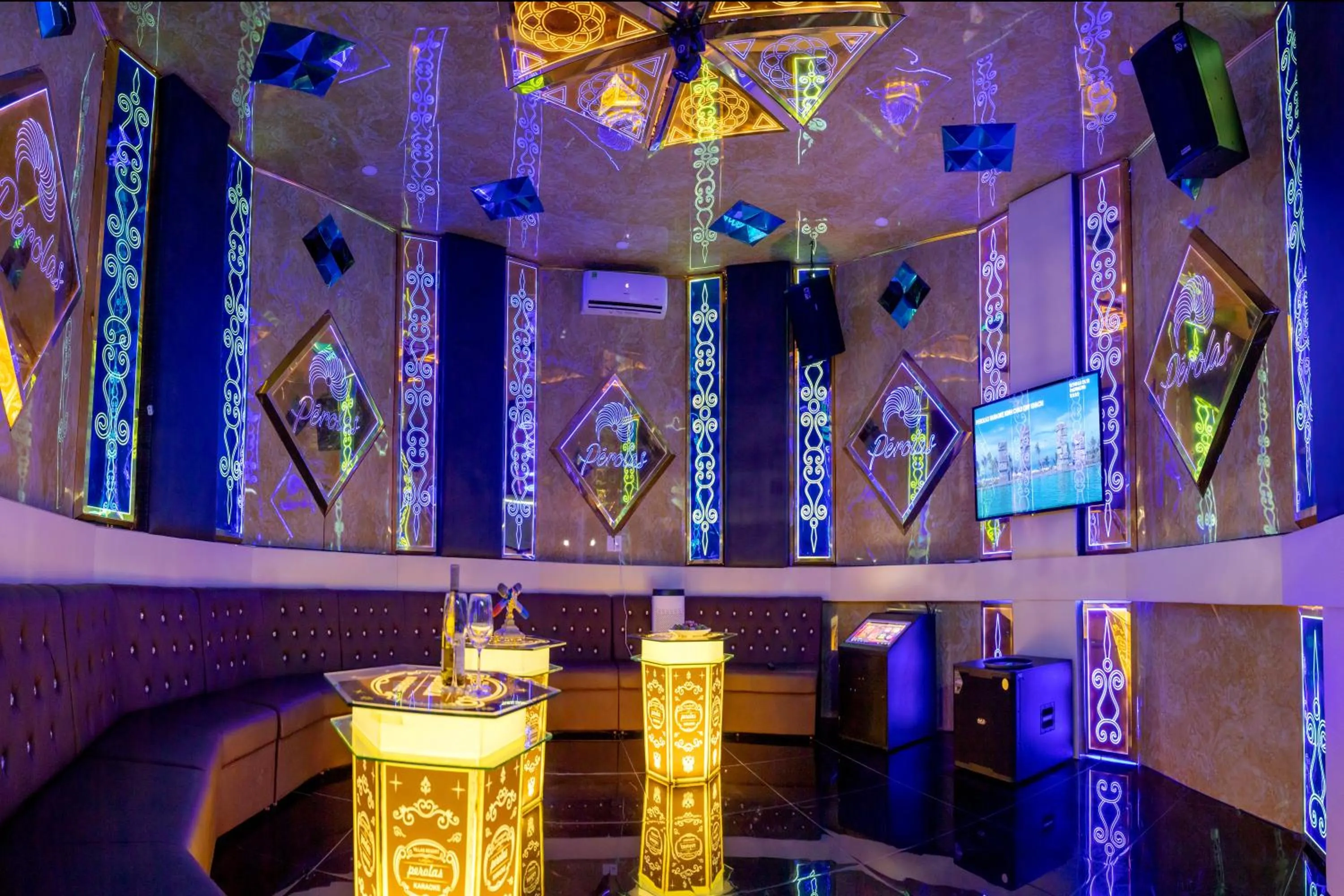 Karaoke in Perolas Villas Resort - Ke Ga Bay