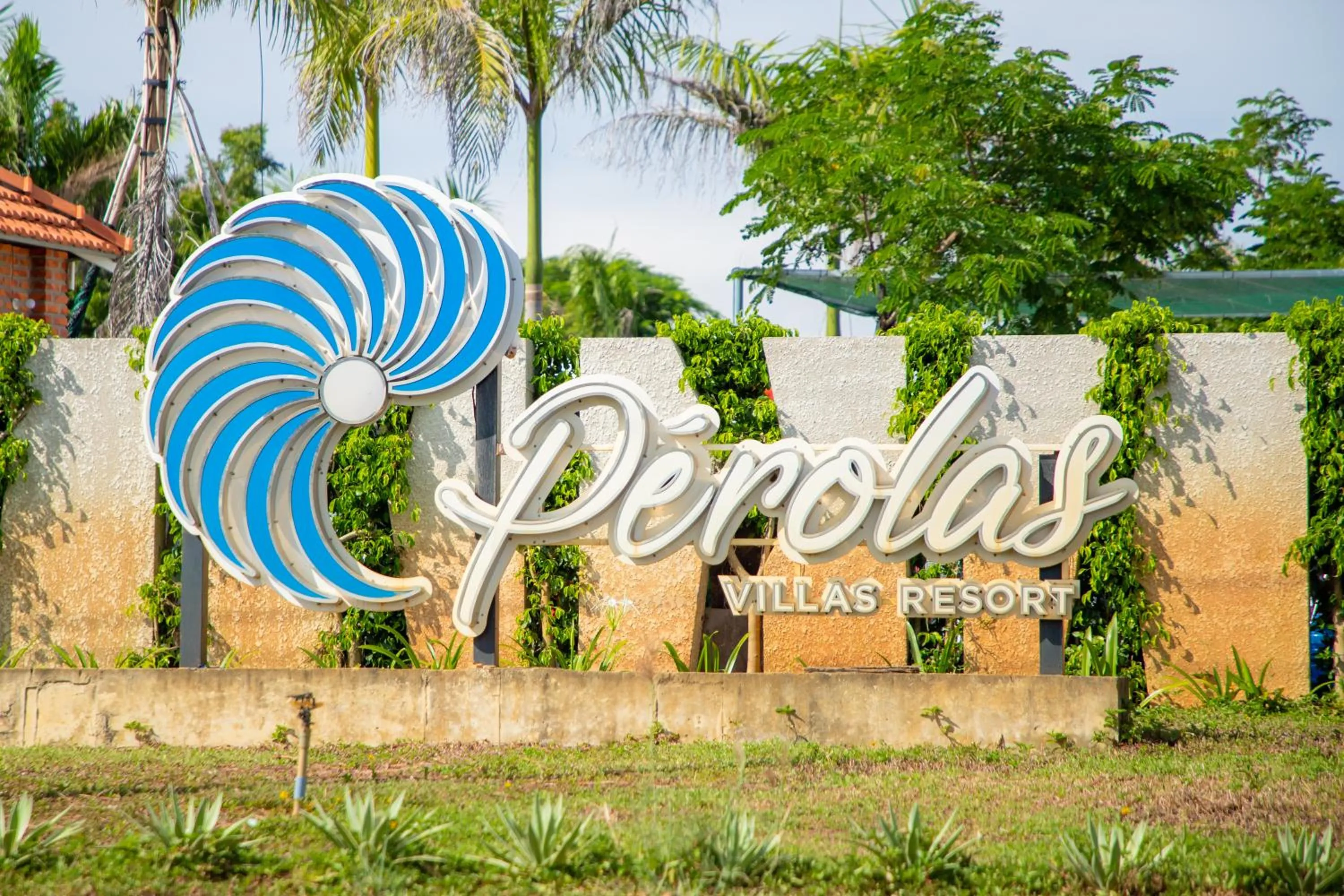 Lobby or reception in Perolas Villas Resort - Ke Ga Bay