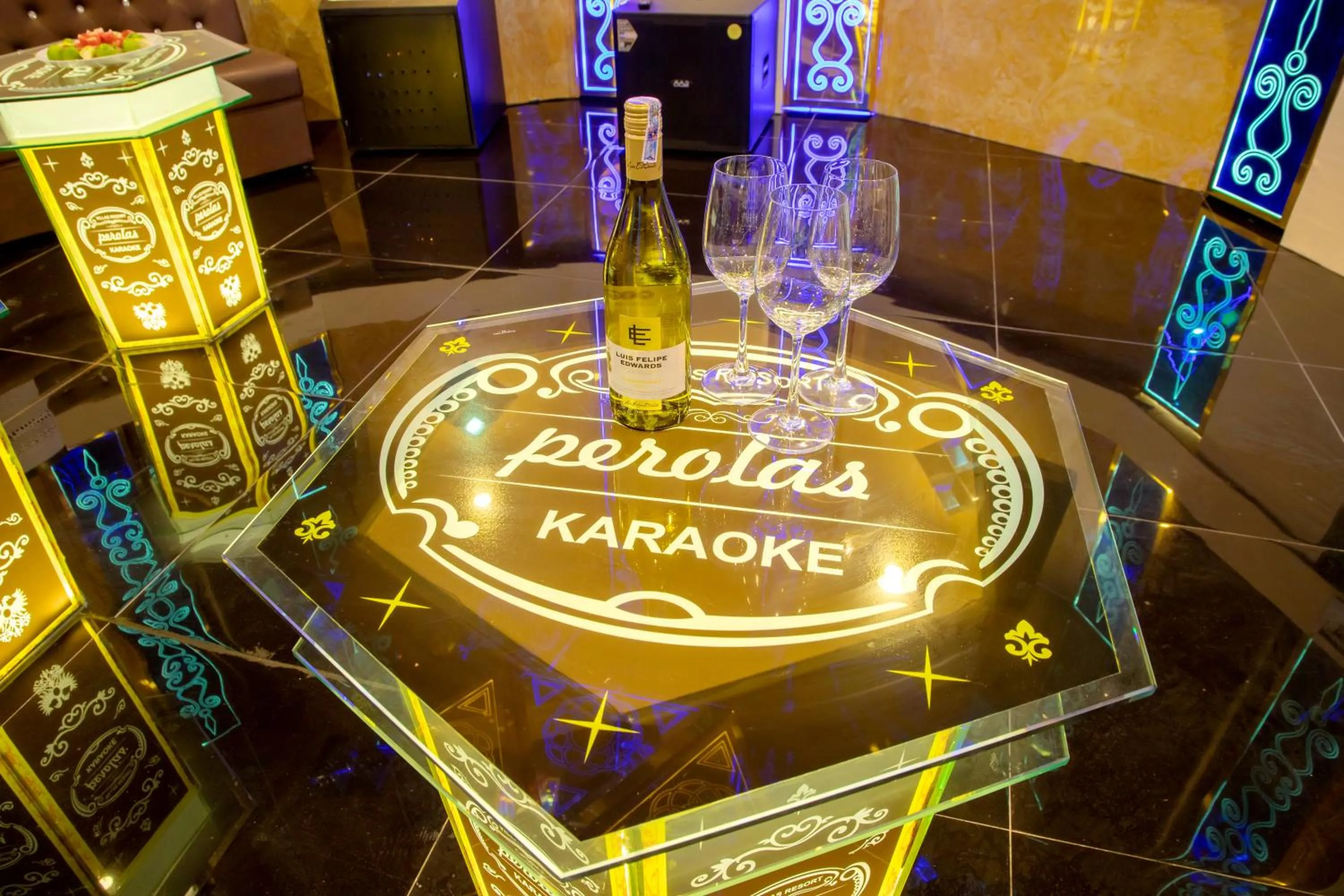 Karaoke in Perolas Villas Resort - Ke Ga Bay