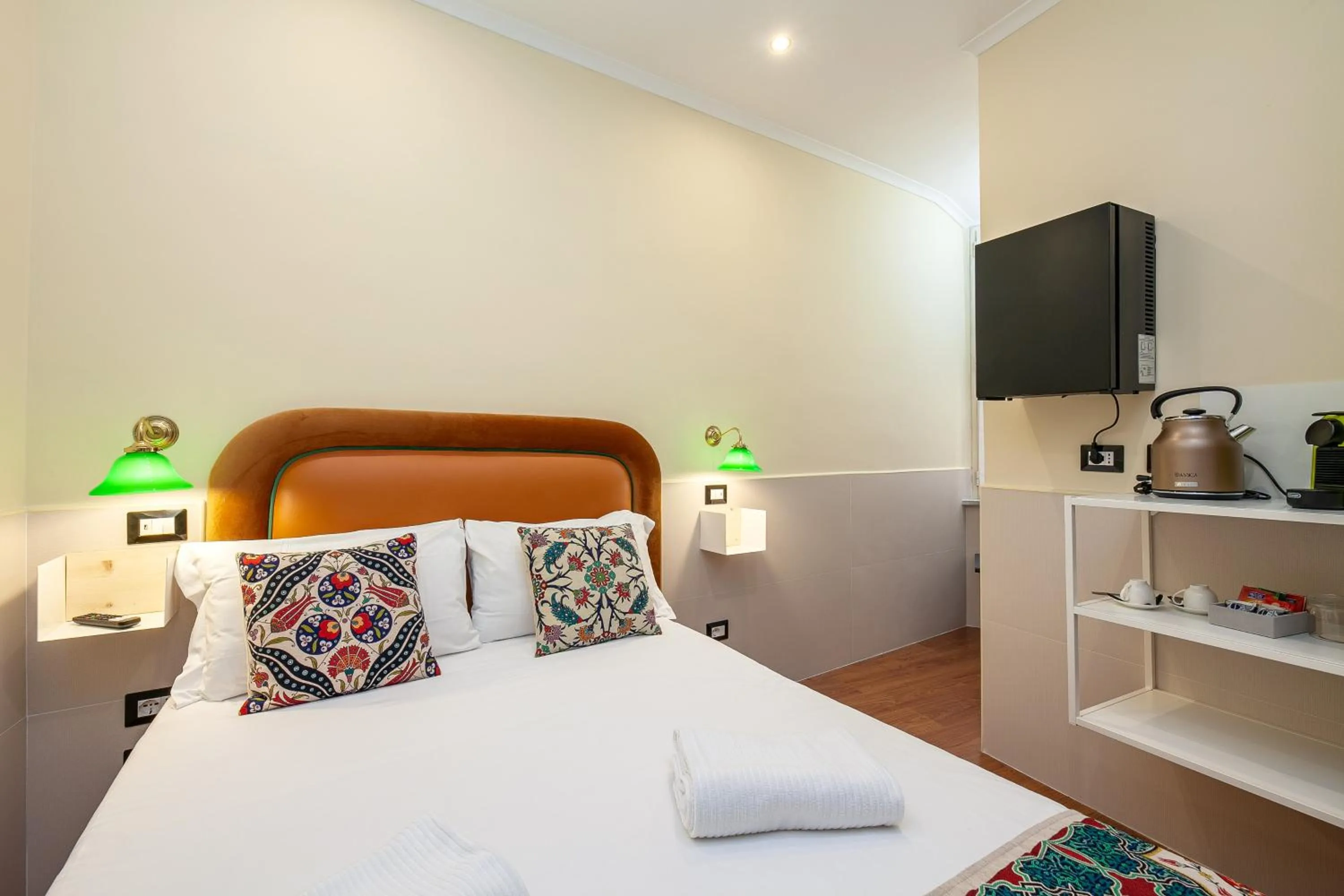 Bed in Habitat Monti