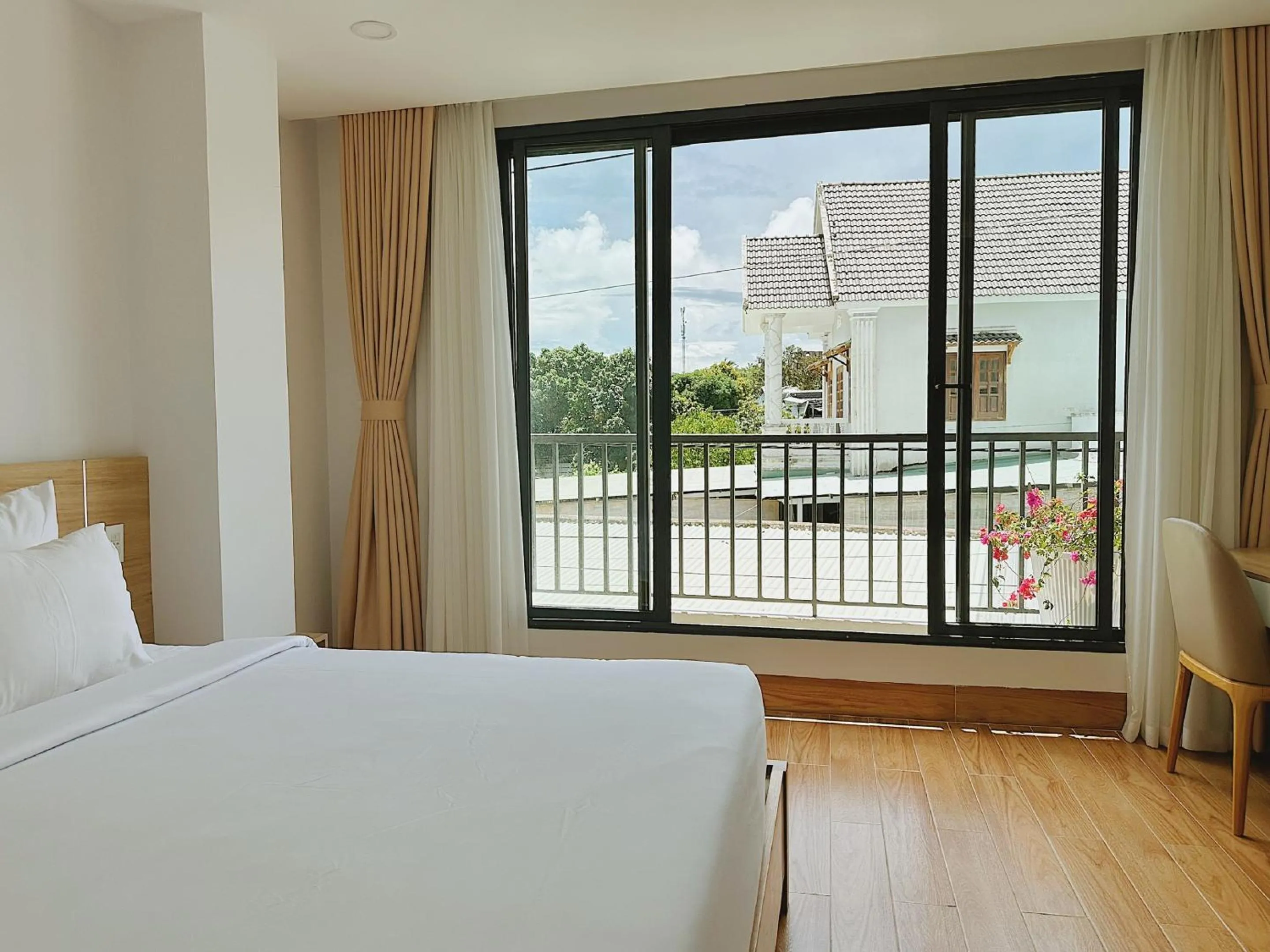 Balcony/Terrace, Bed in Rosetta Hotel Phu Quoc