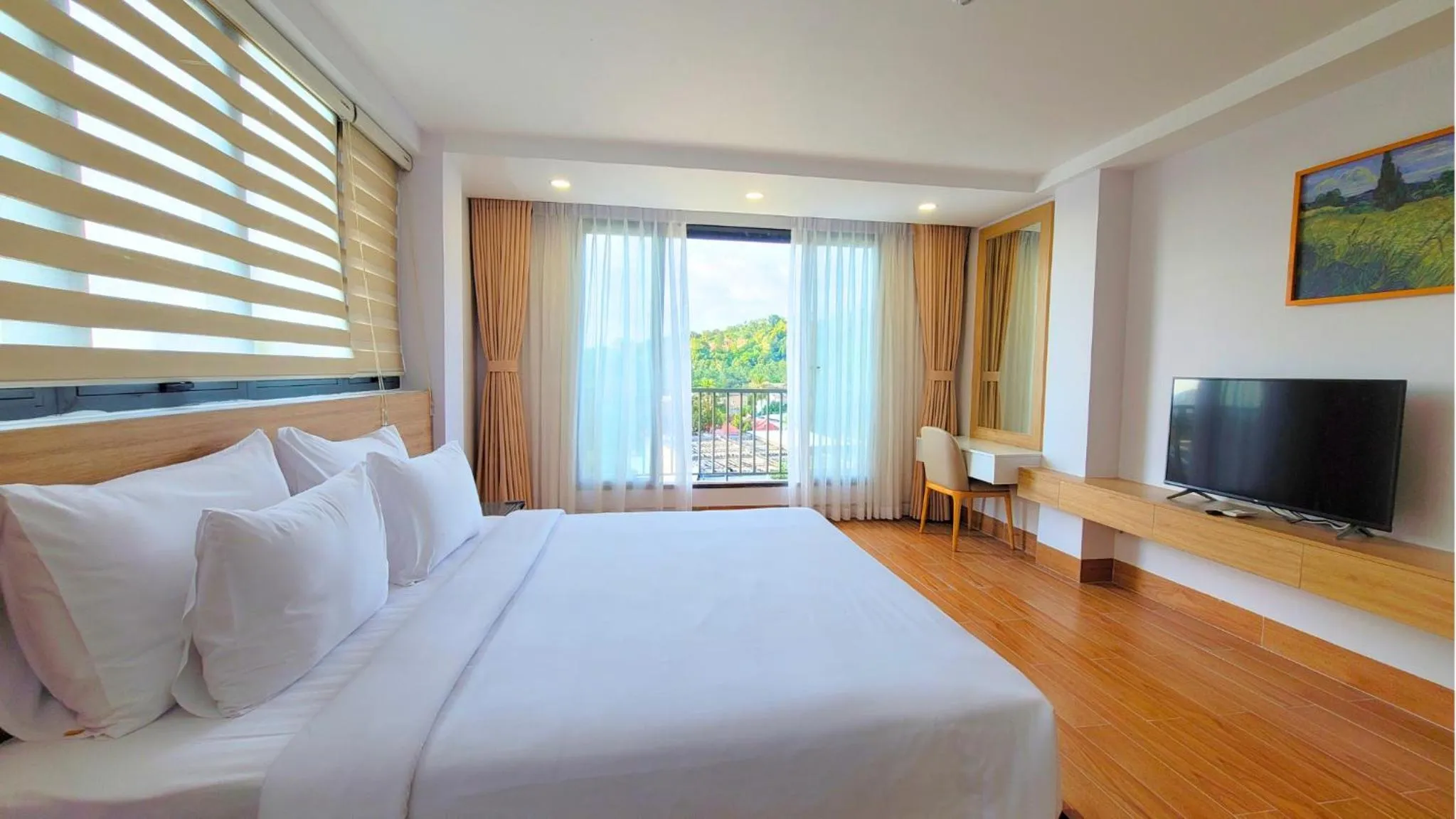 Bed in Rosetta Hotel Phu Quoc