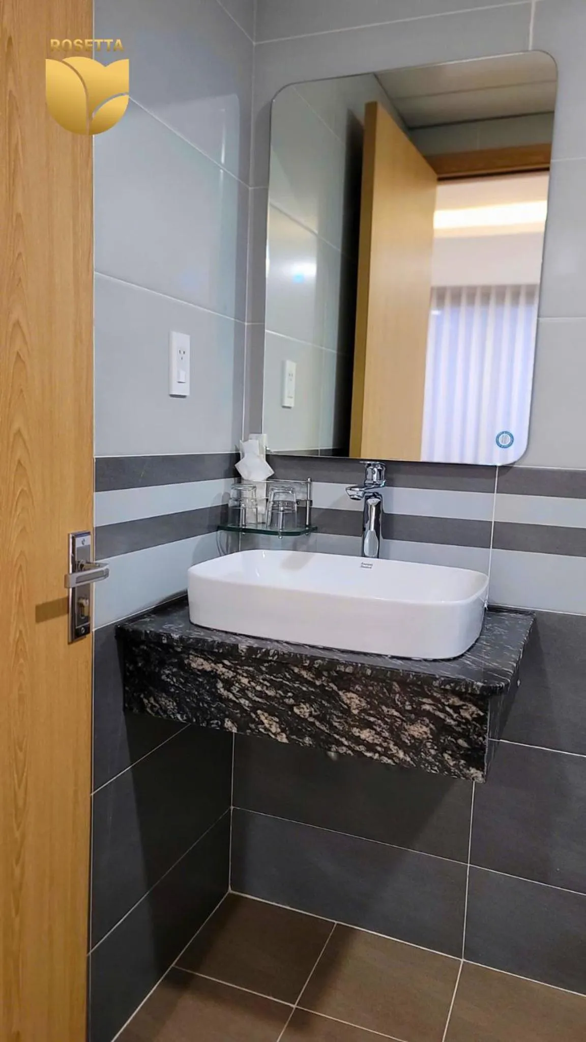 Toilet in Rosetta Hotel Phu Quoc