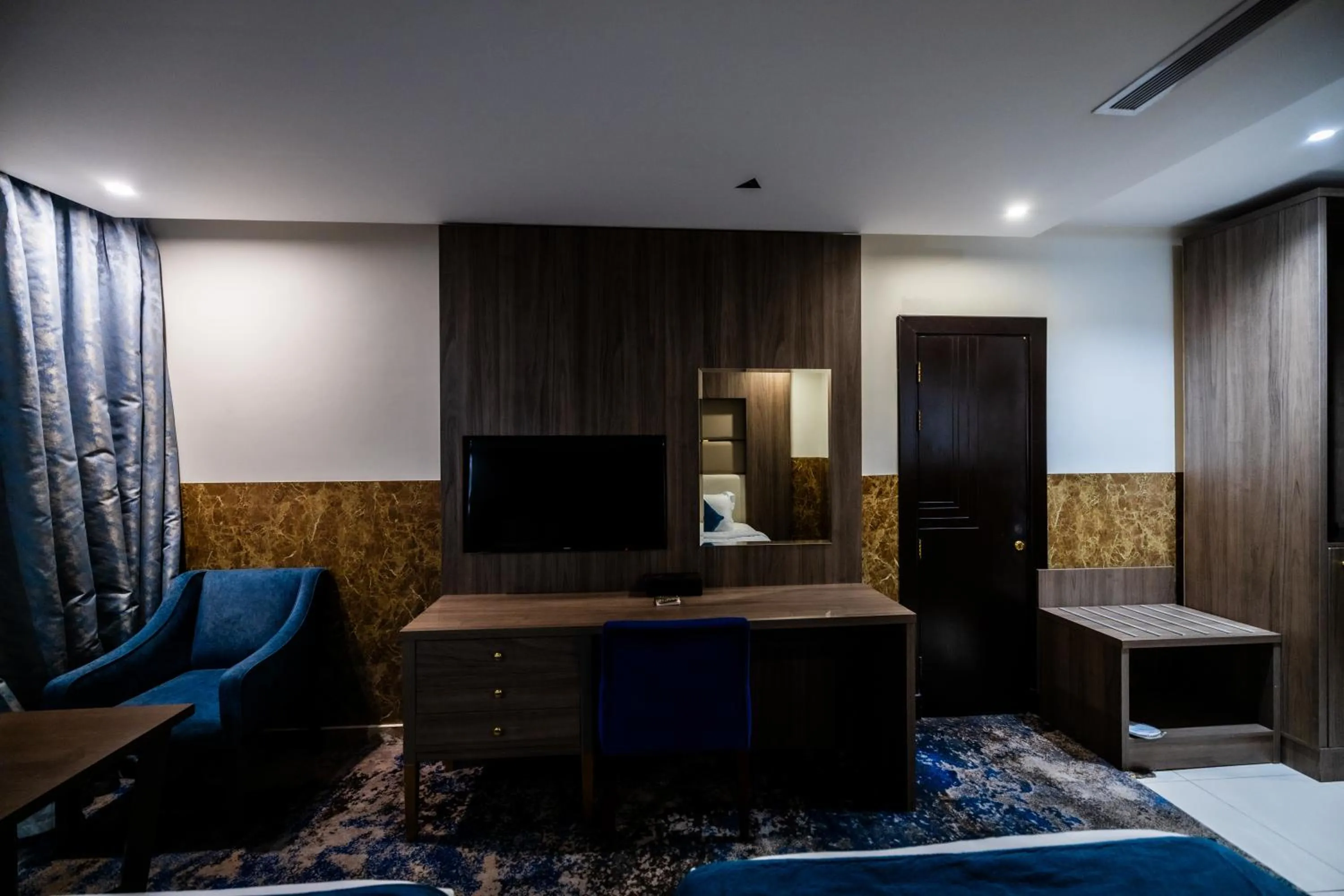 Mora Hotel By Pioneer