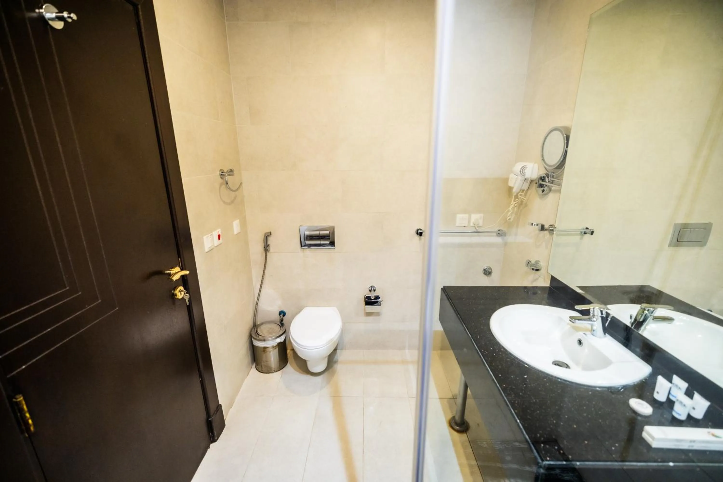 Mora Hotel By Pioneer