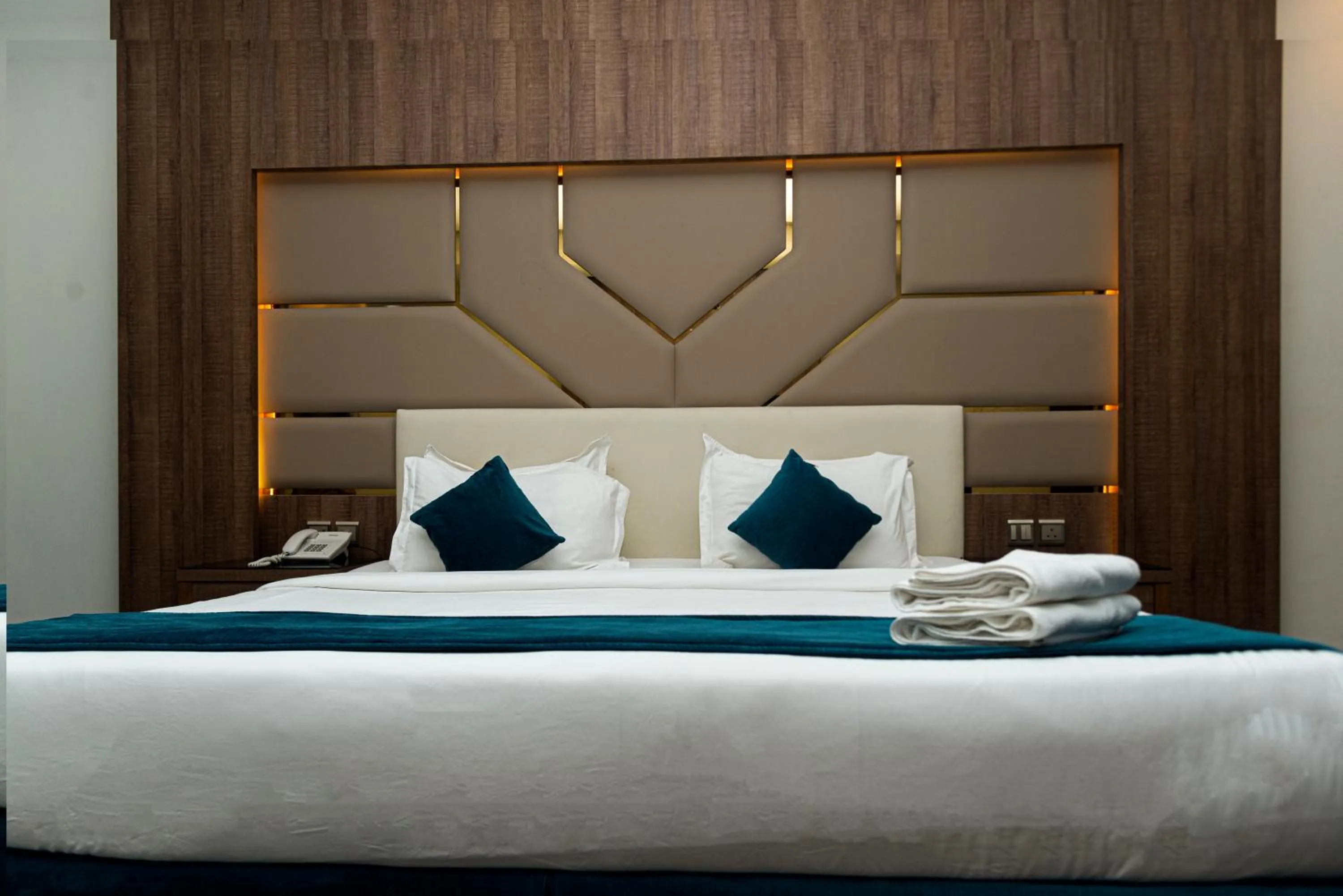 Mora Hotel By Pioneer