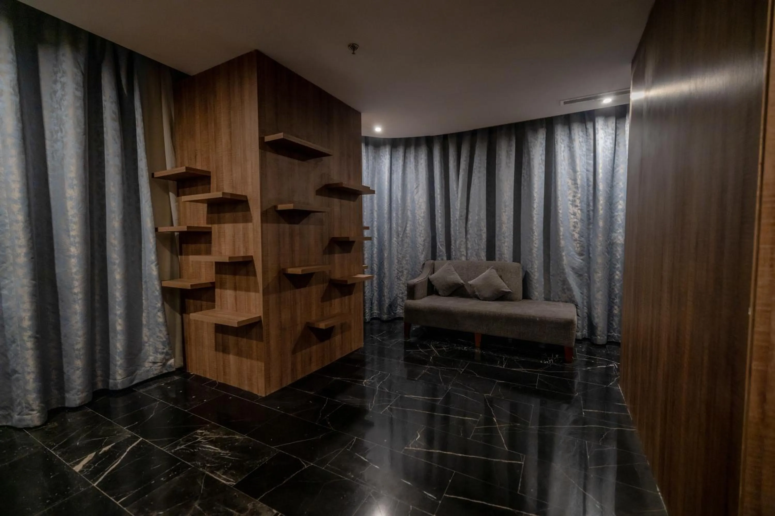 Mora Hotel By Pioneer