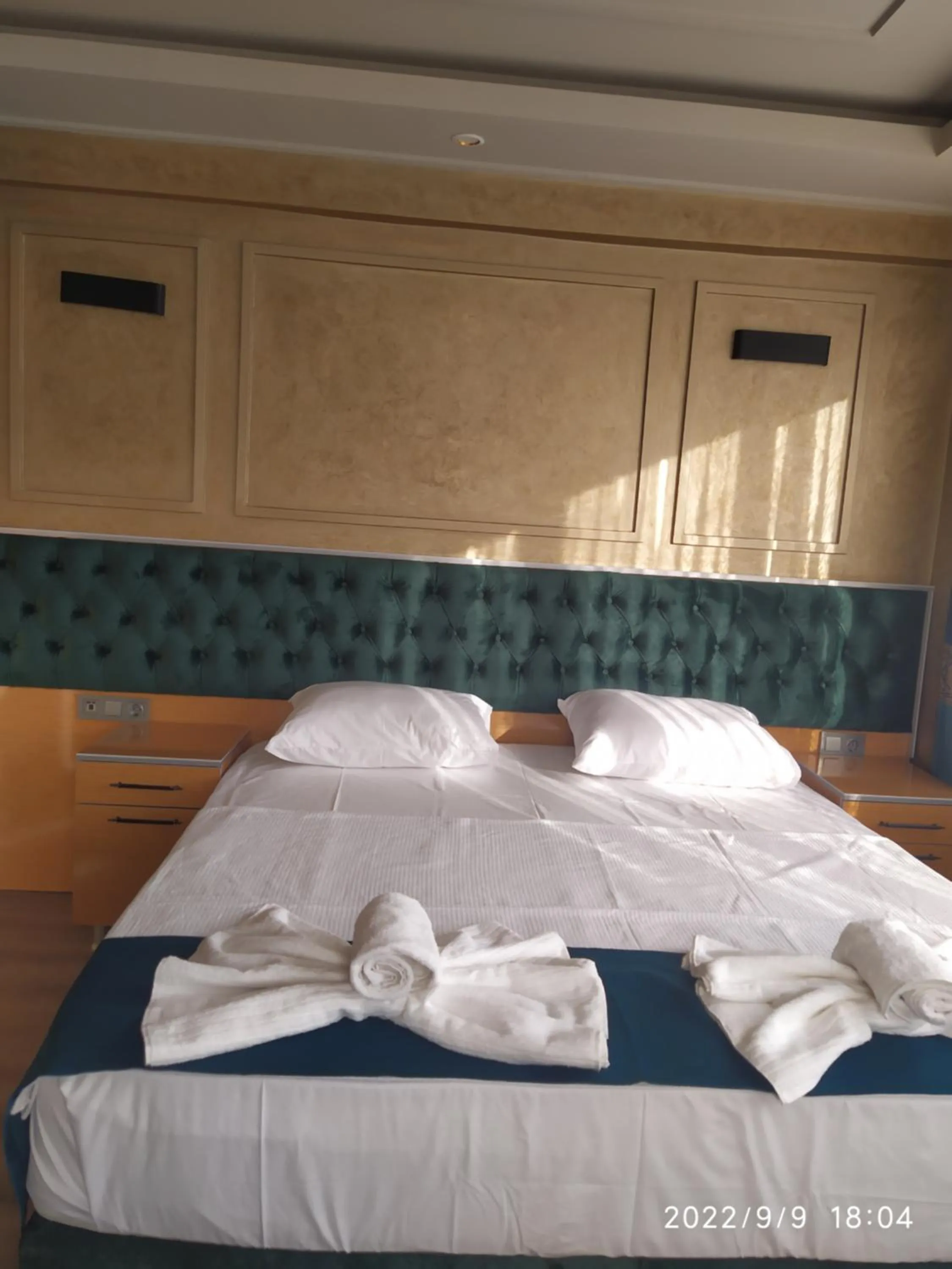 Bed in THE MOSS Hotel