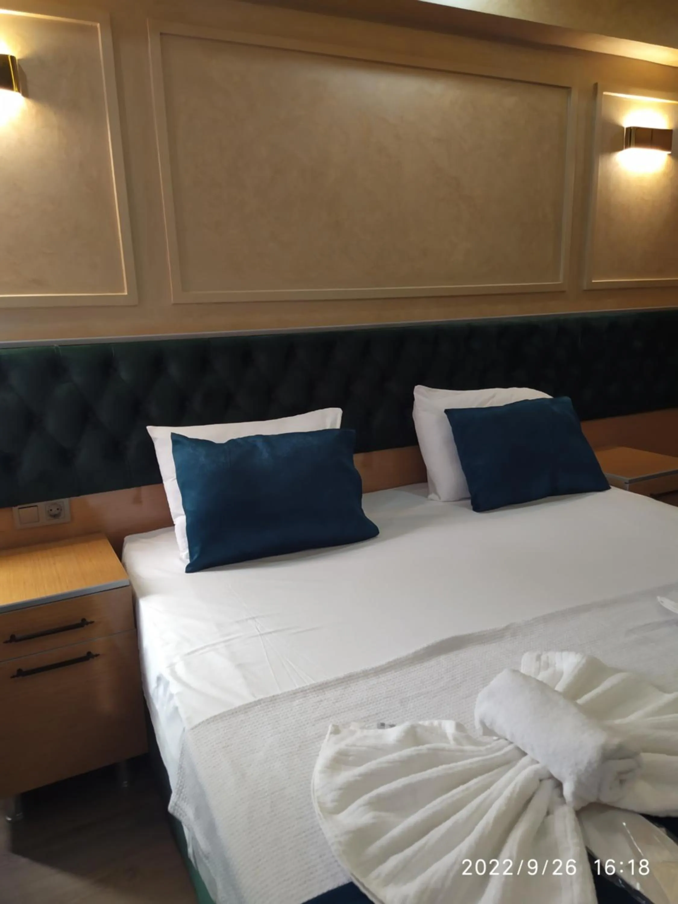 Bed in THE MOSS Hotel