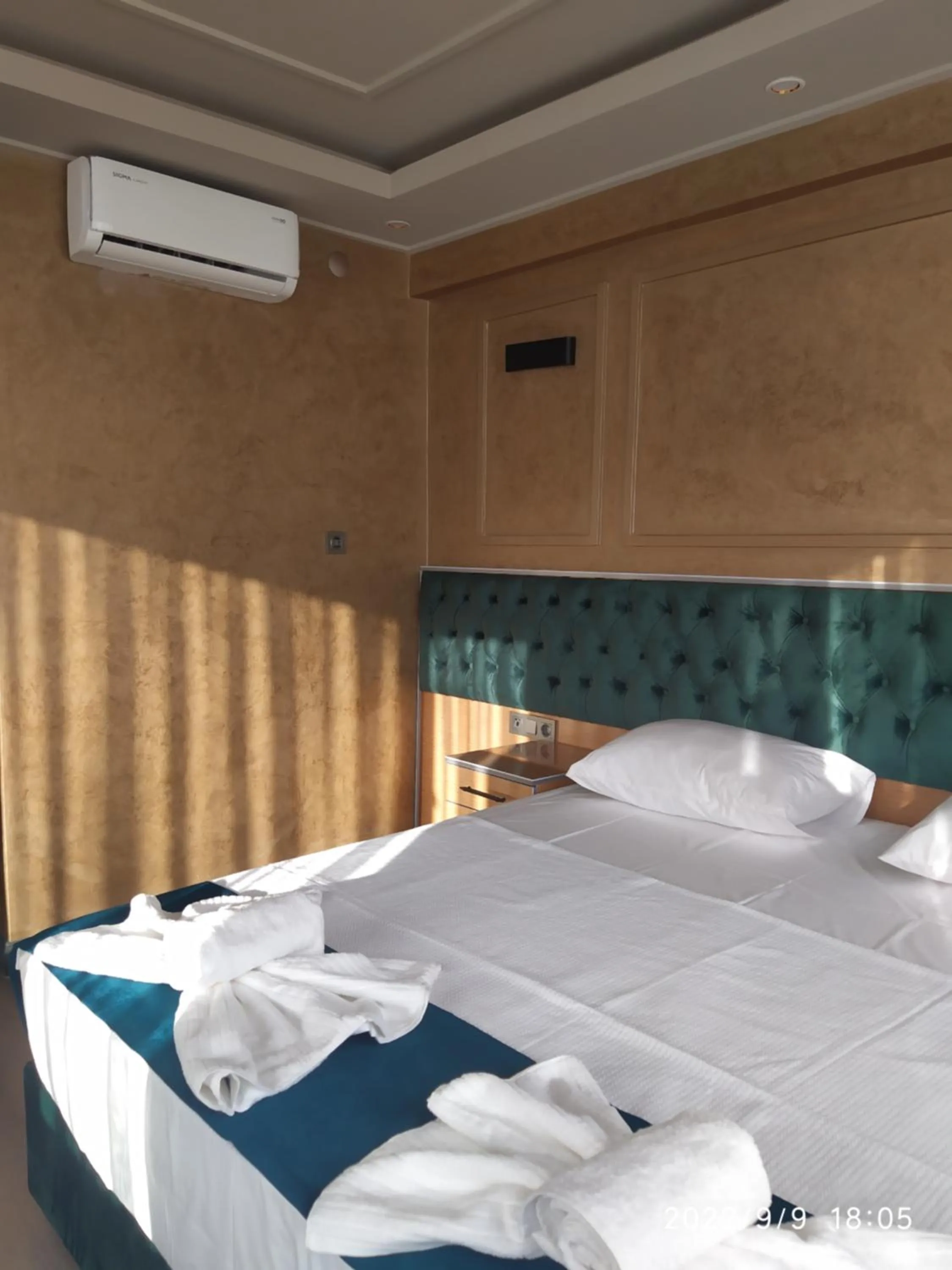 Bed in THE MOSS Hotel