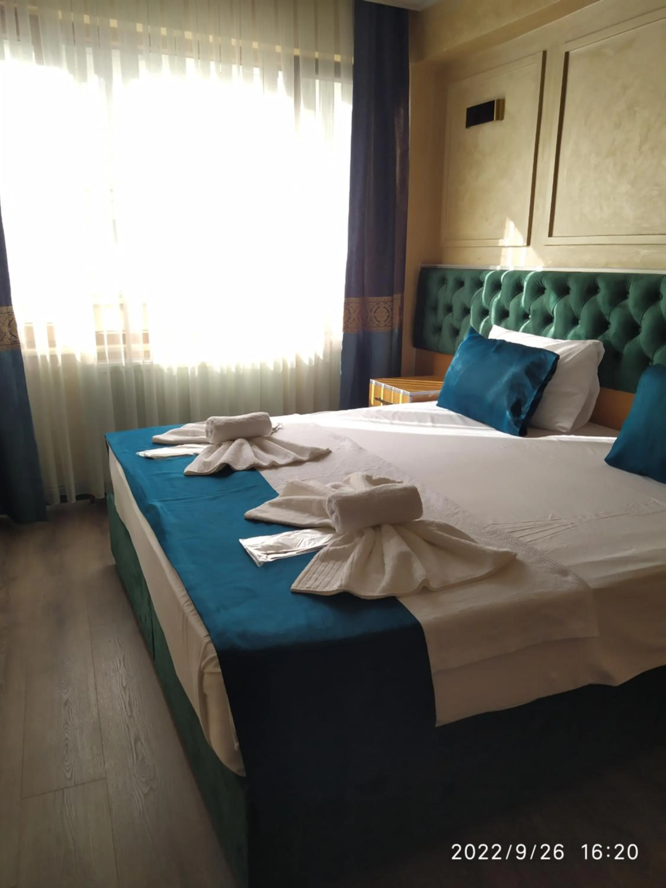 Bed in THE MOSS Hotel