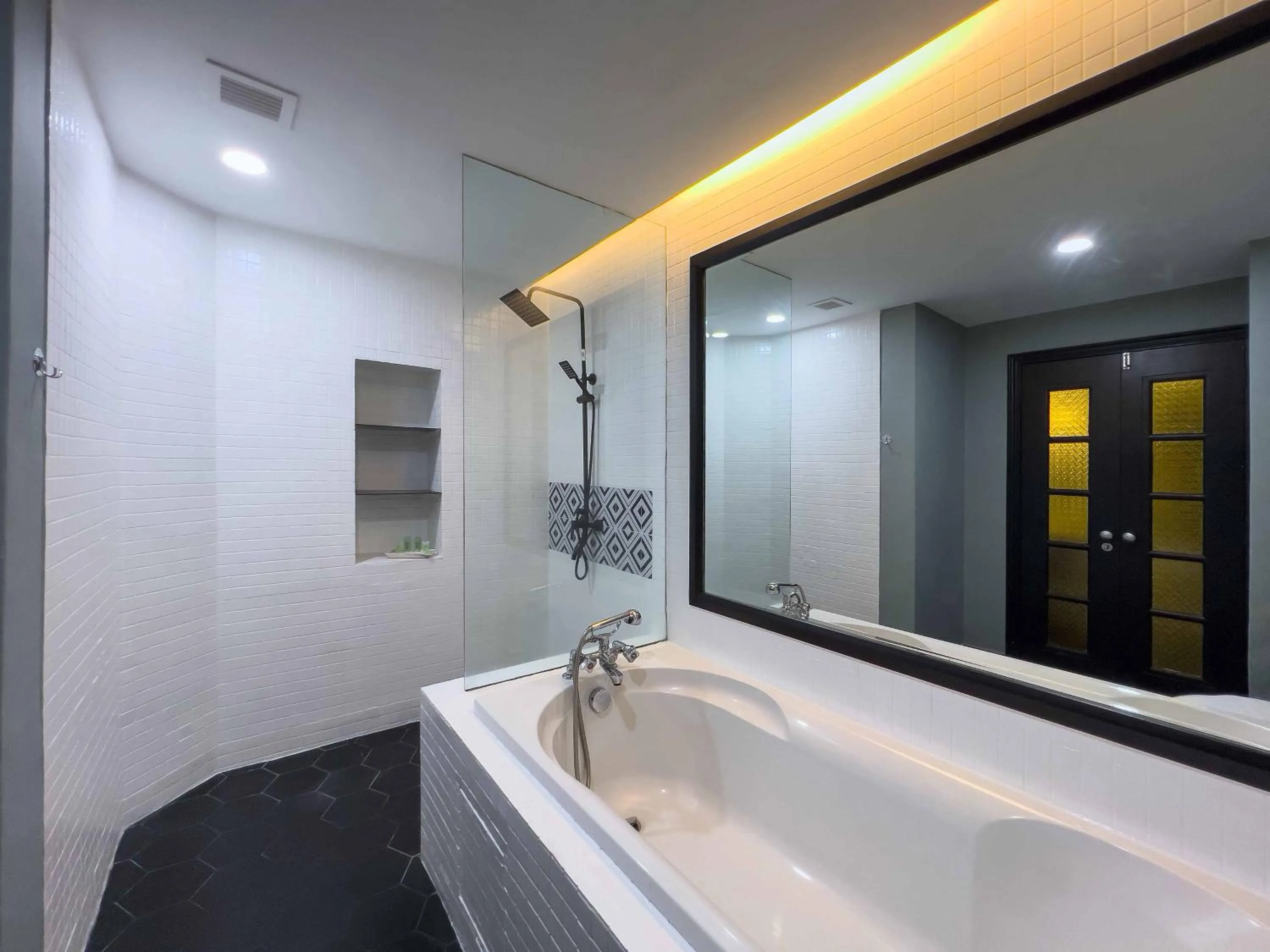 Bathroom in Hotel Seri Costa