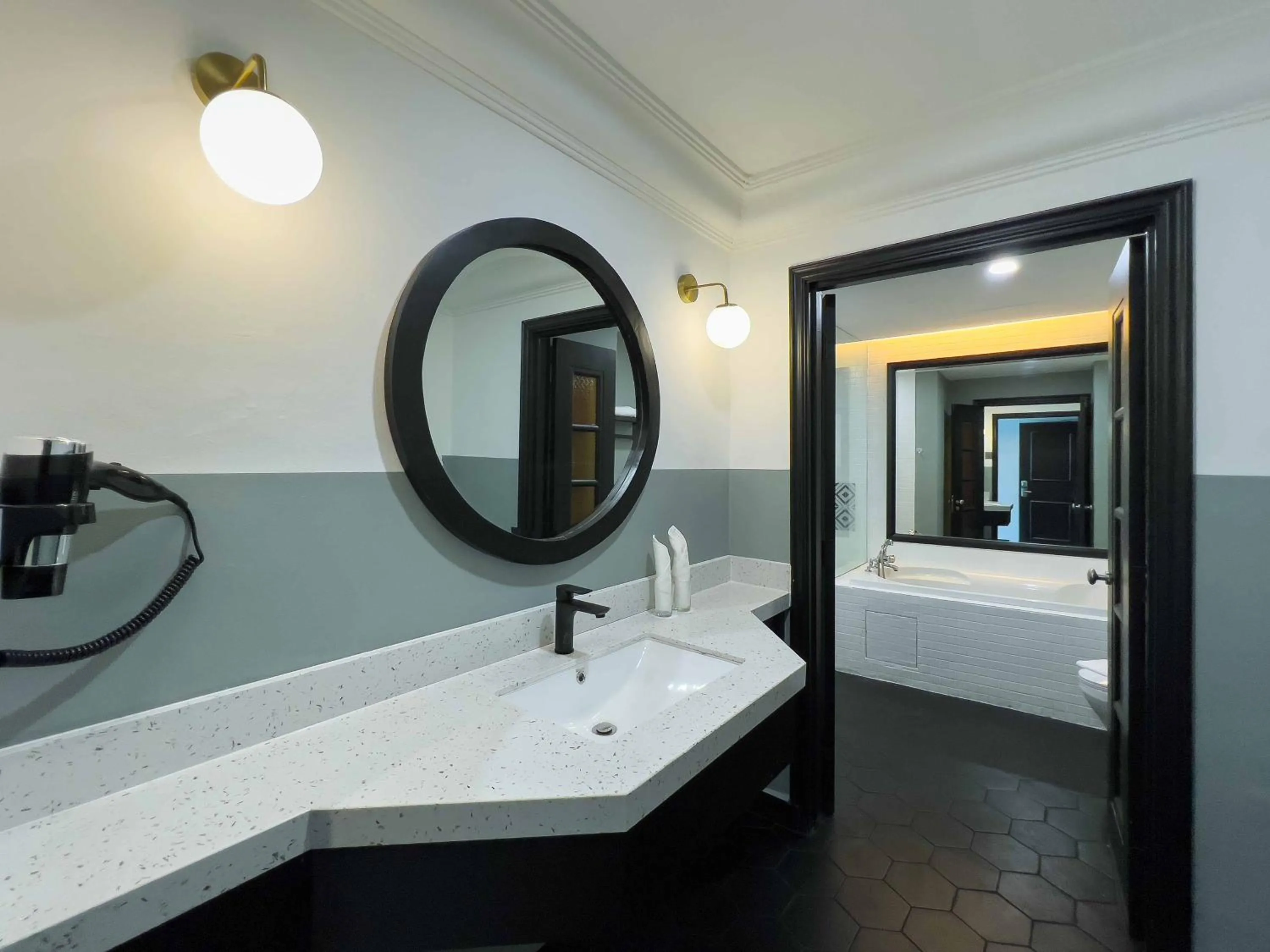 Bathroom in Hotel Seri Costa