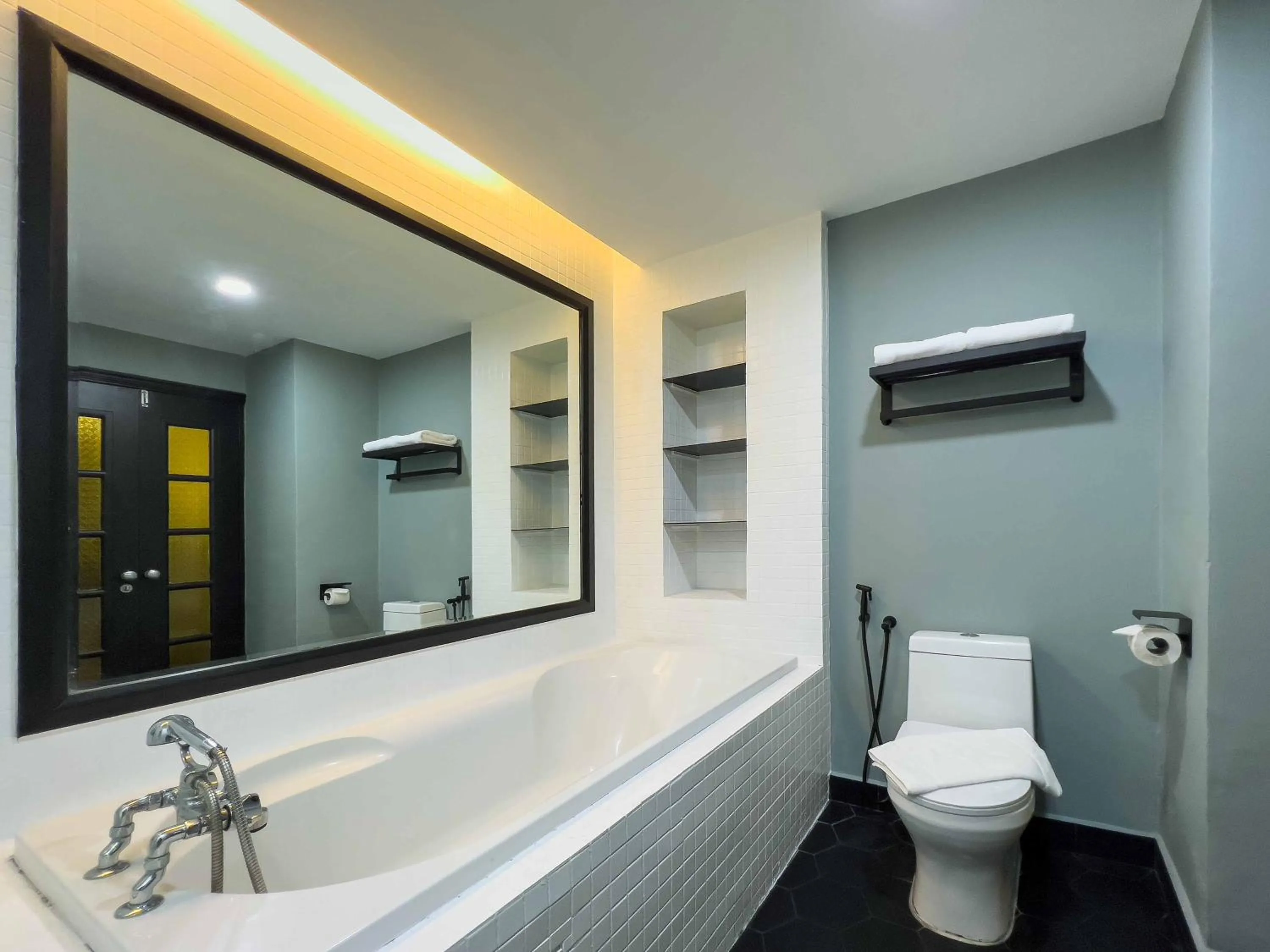 Toilet in Hotel Seri Costa