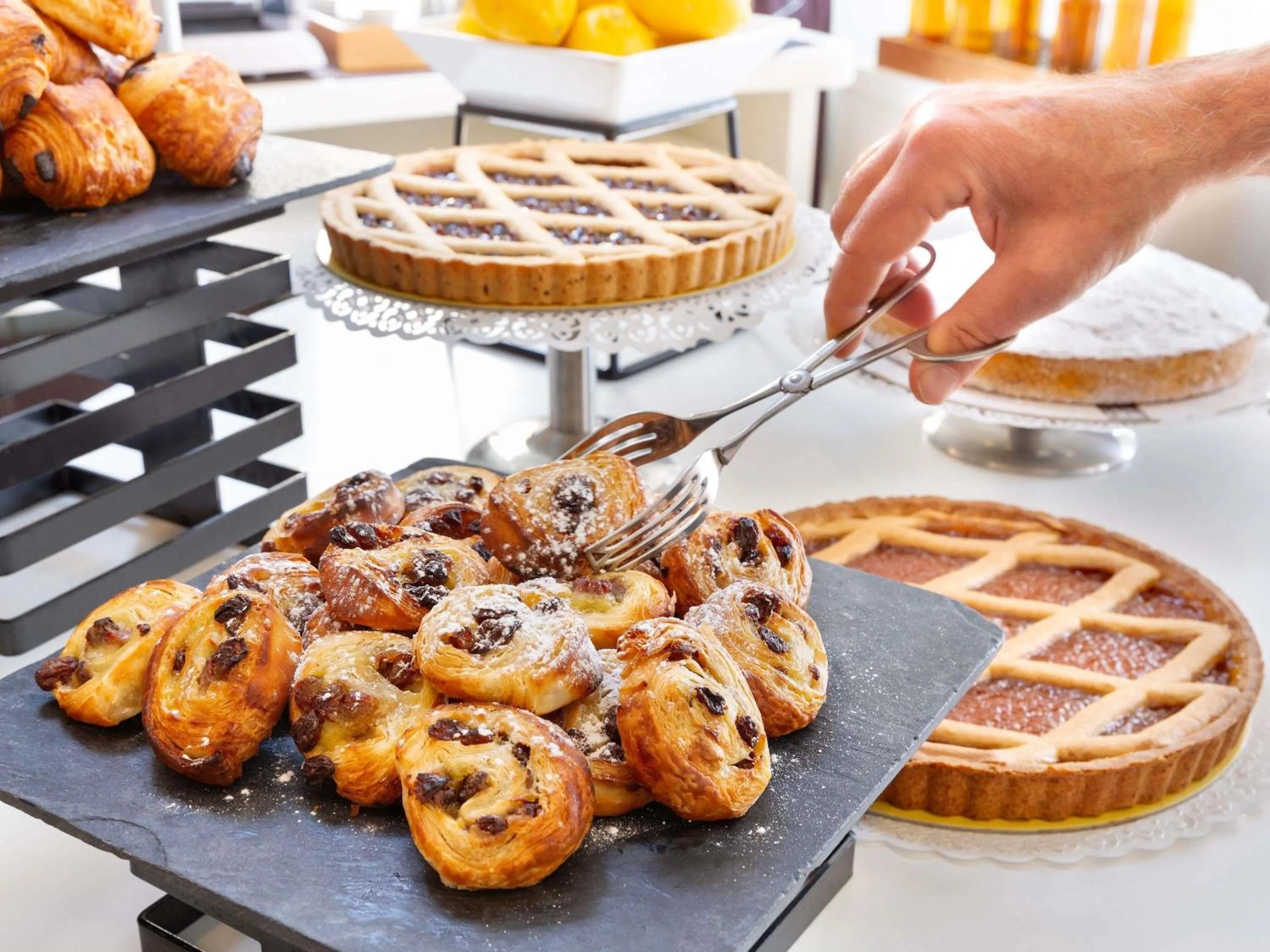 Breakfast in Mercure Napoli Centro Angioino
