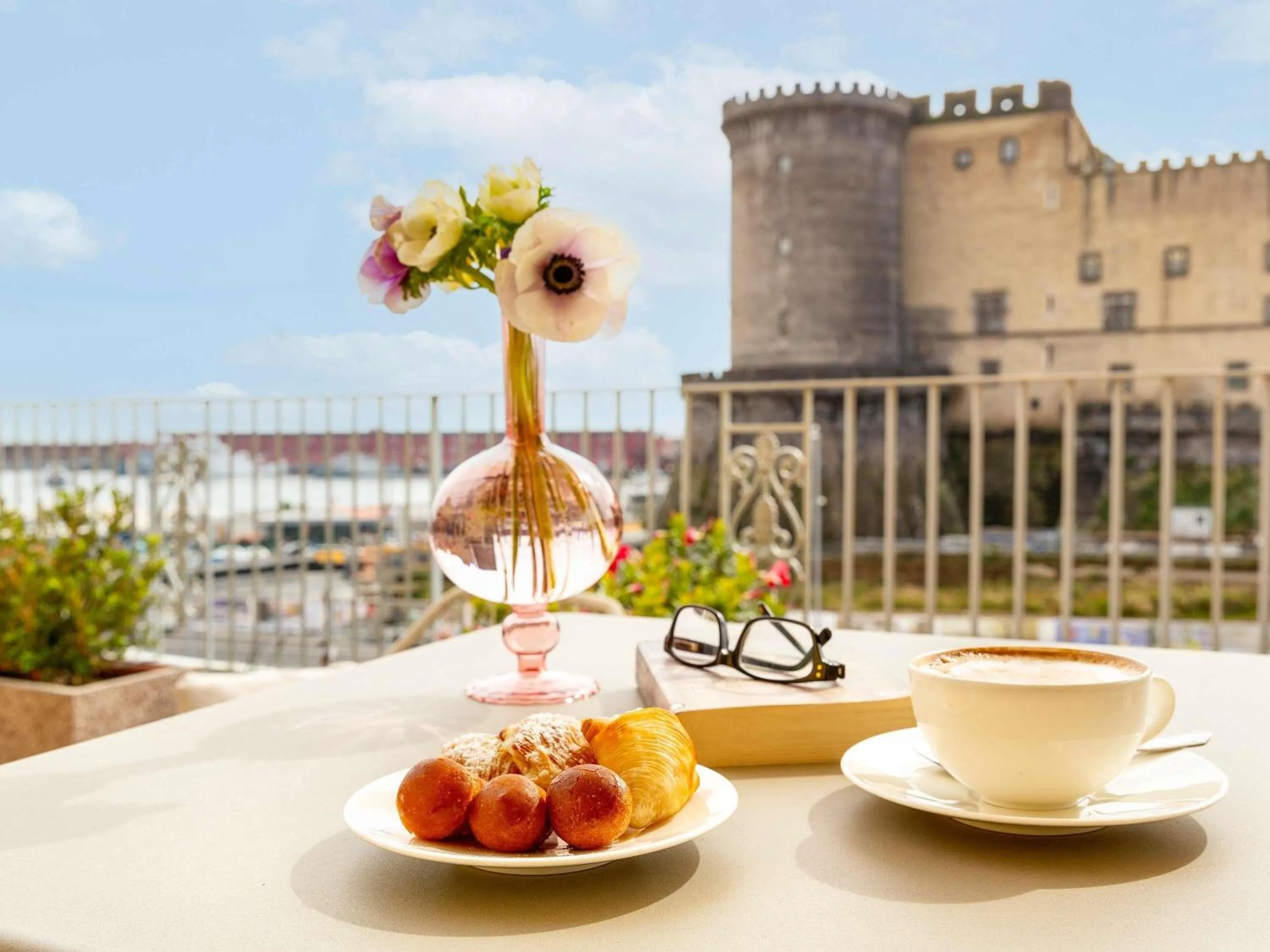 Breakfast in Mercure Napoli Centro Angioino